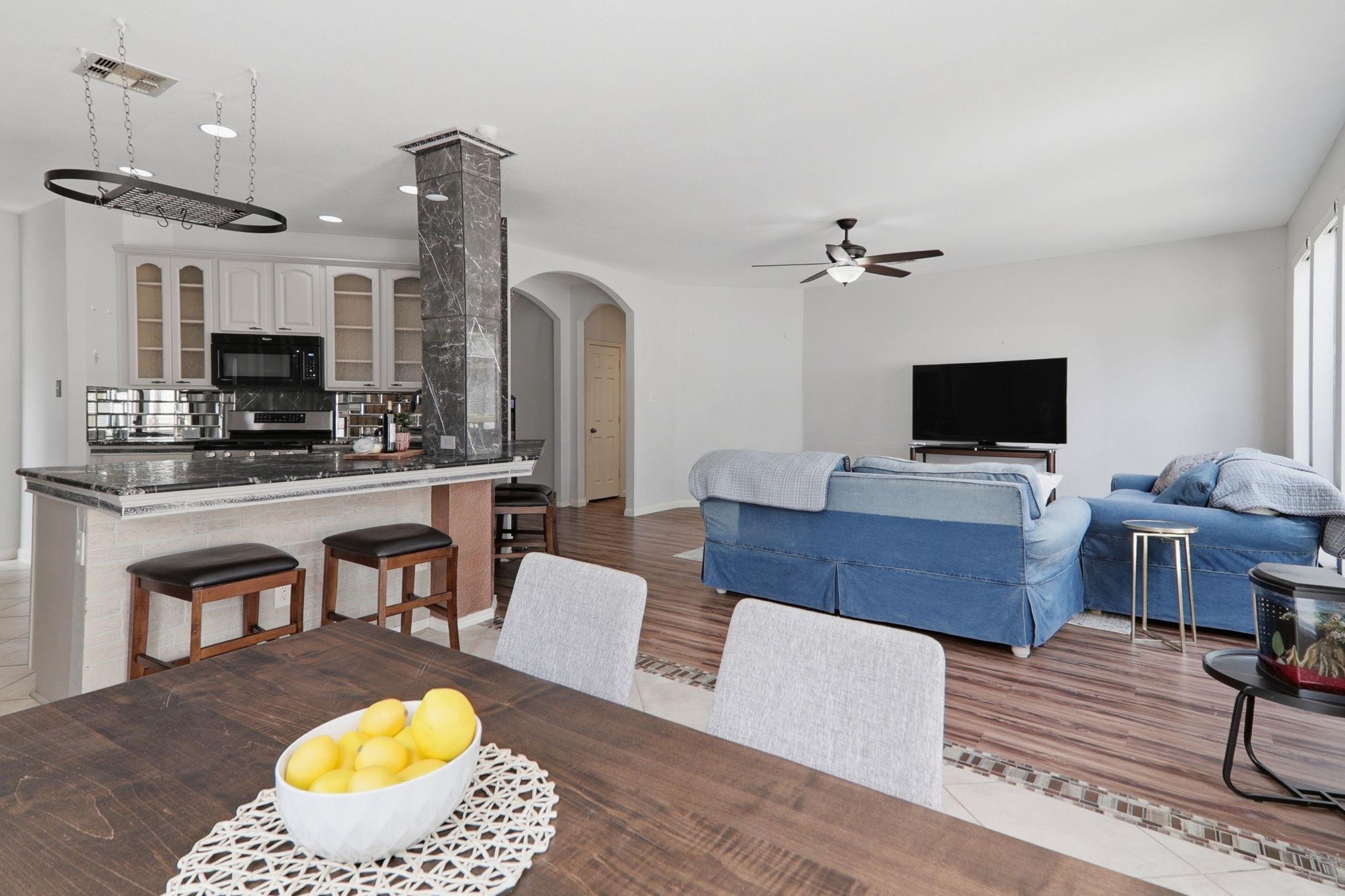 500 Red Hawk Dr, Leander, TX 78641