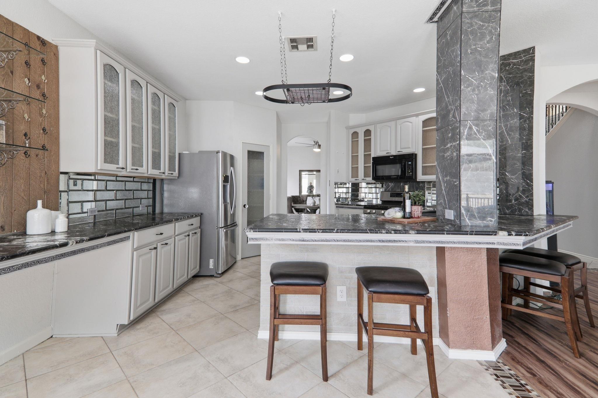 500 Red Hawk Dr, Leander, TX 78641