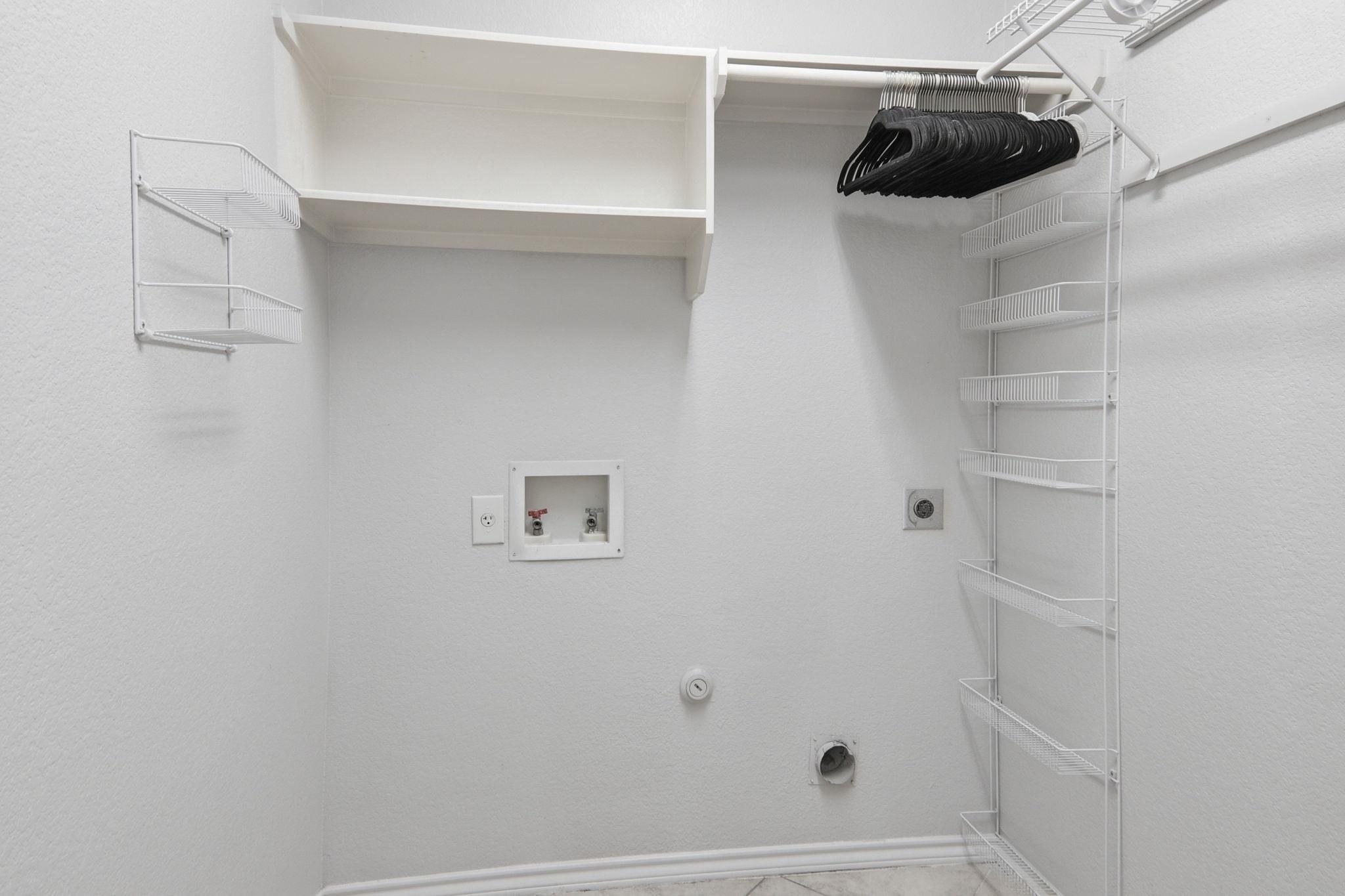 500 Red Hawk Dr, Leander, TX 78641