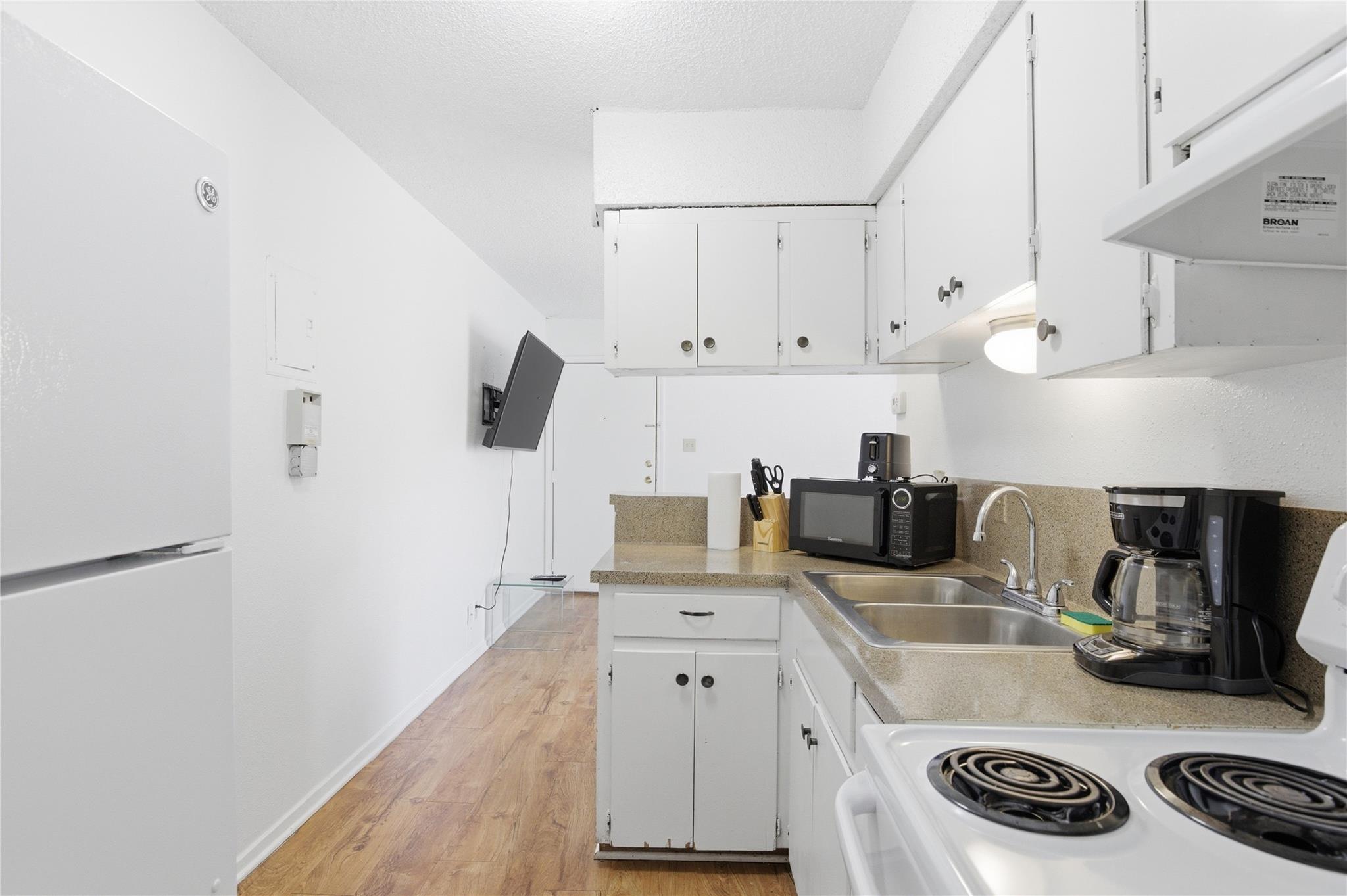 2808 Whitis Ave # C301, Austin, TX 78705