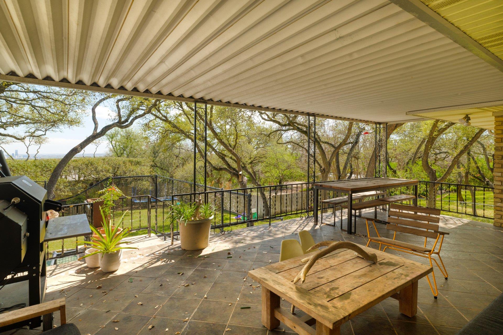 205 Mcconnell Dr, West Lake Hills, TX 78746