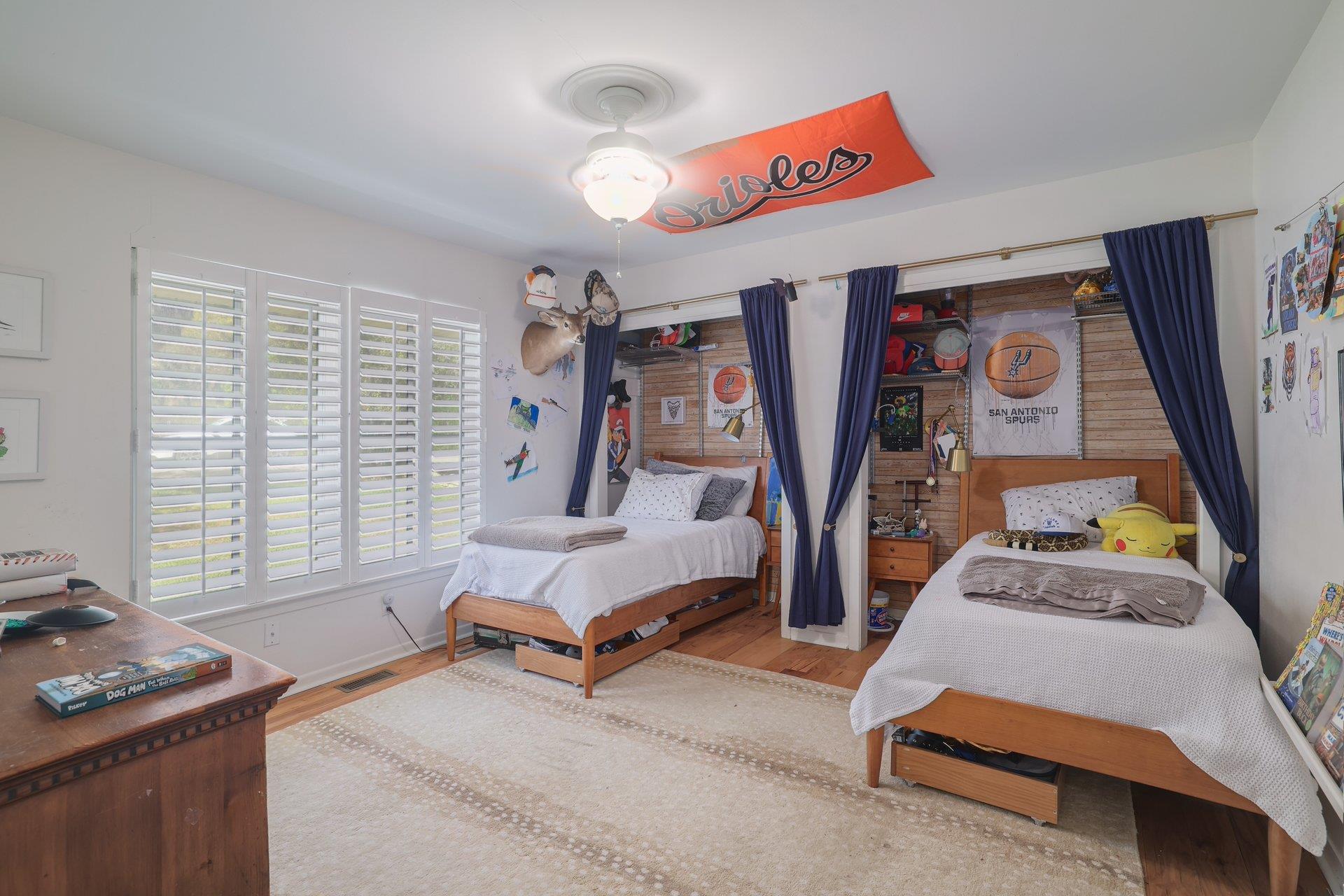 205 Mcconnell Dr, West Lake Hills, TX 78746