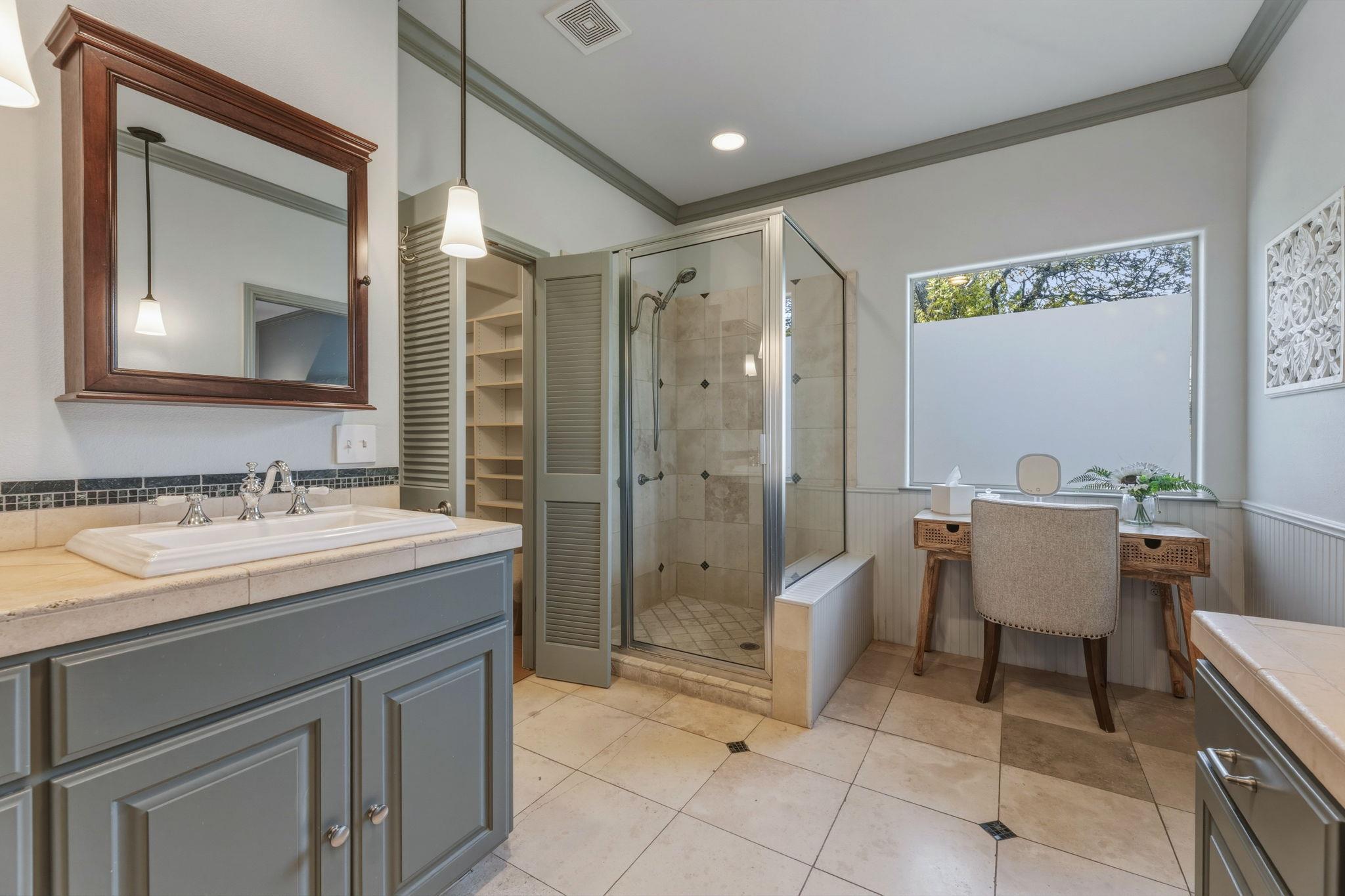 251 Goodnight Trl, Dripping Springs, TX 78620