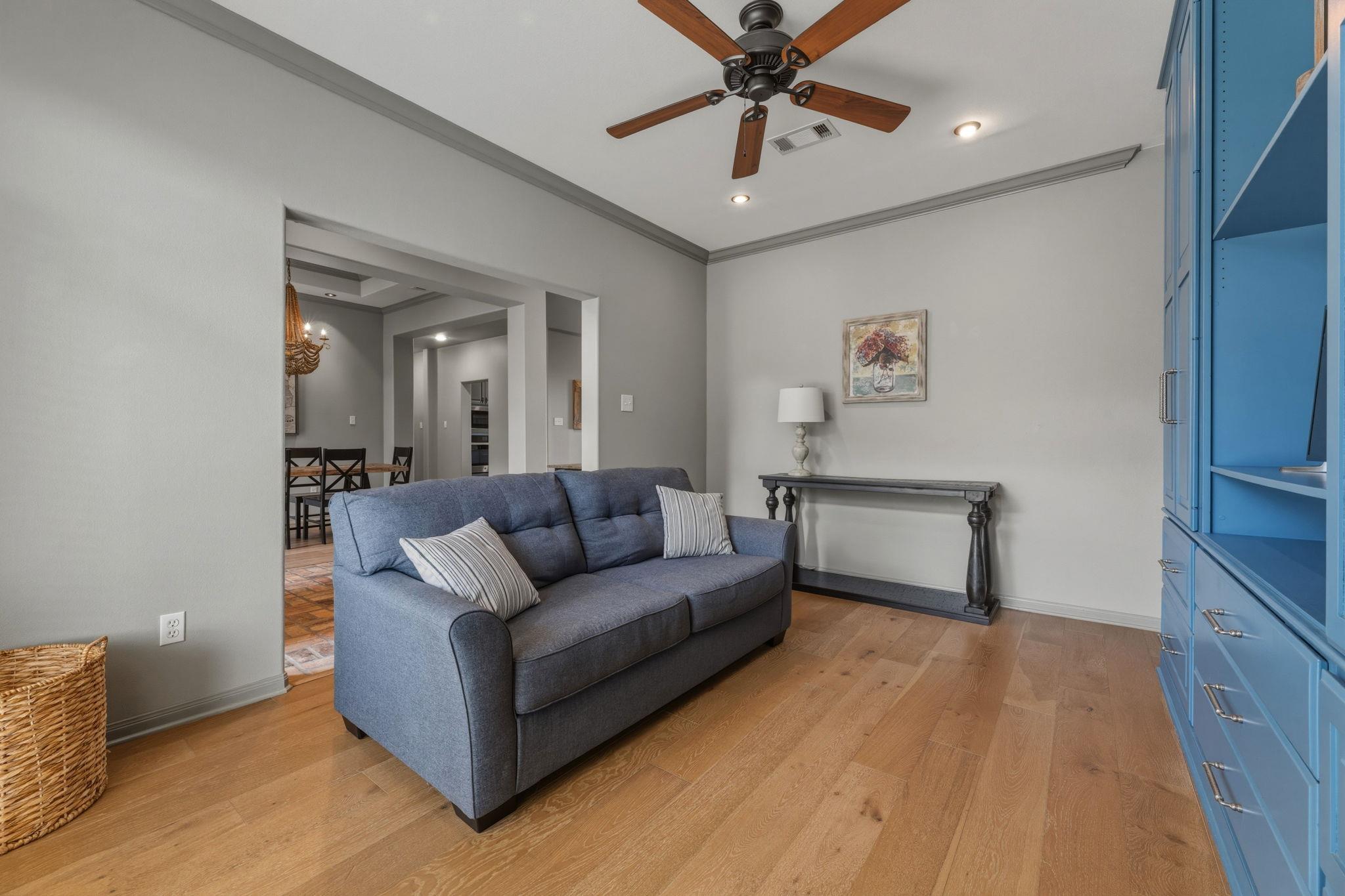 251 Goodnight Trl, Dripping Springs, TX 78620