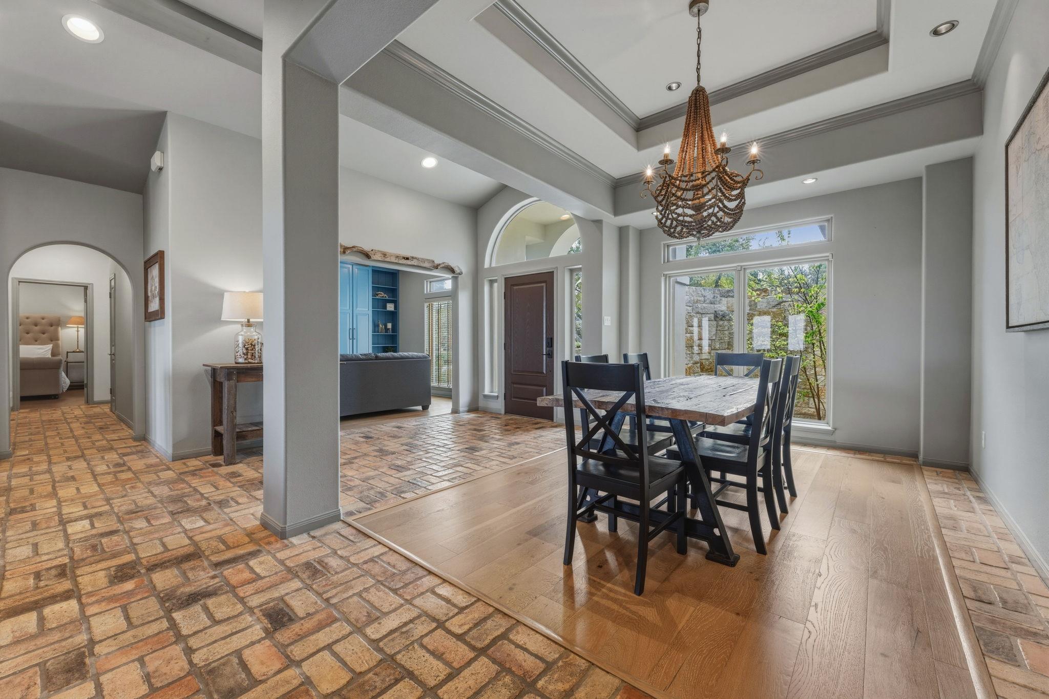 251 Goodnight Trl, Dripping Springs, TX 78620