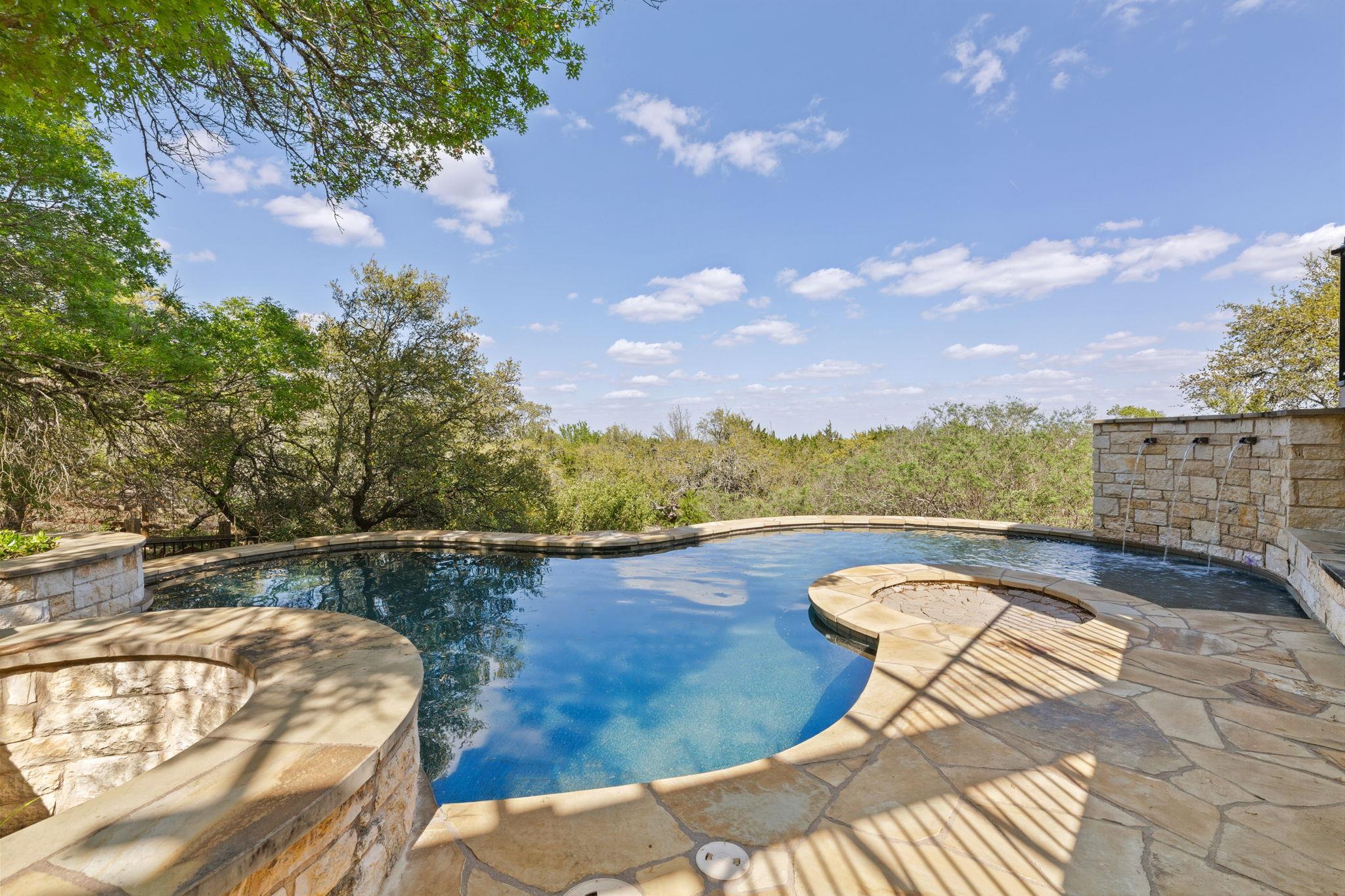 251 Goodnight Trl, Dripping Springs, TX 78620