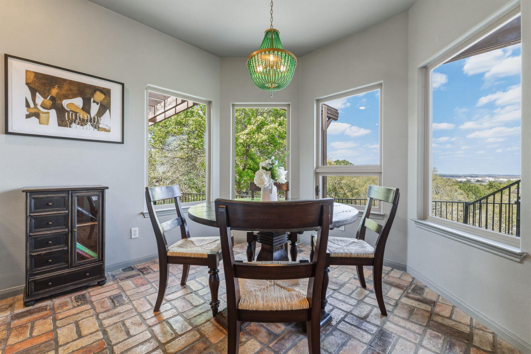 251 Goodnight Trl, Dripping Springs, TX 78620