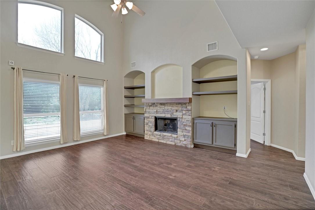 2001 Singing Hls, Leander, TX 78641