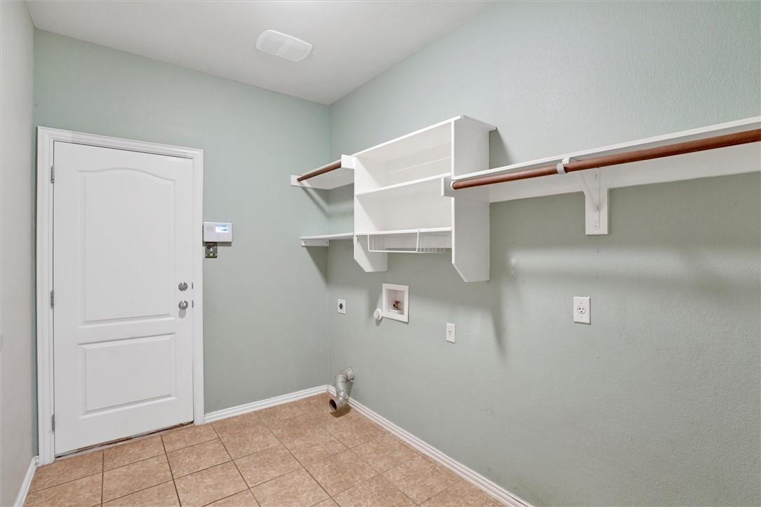 2001 Singing Hls, Leander, TX 78641