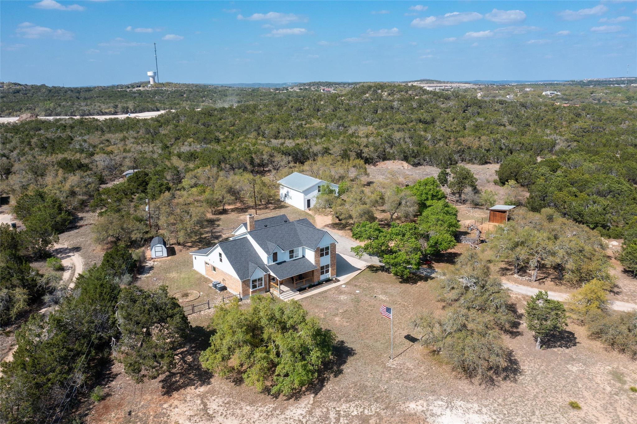 801 Butler Ranch Rd, Dripping Springs, TX 78620