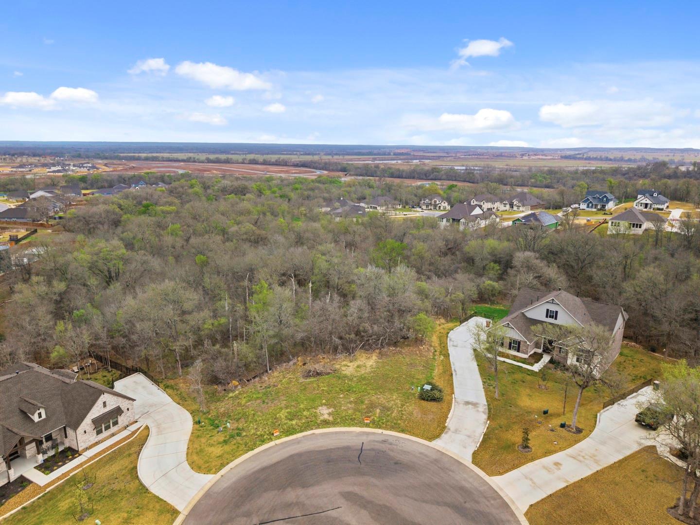 126 Albatross Cv, Cedar Creek, TX 78612