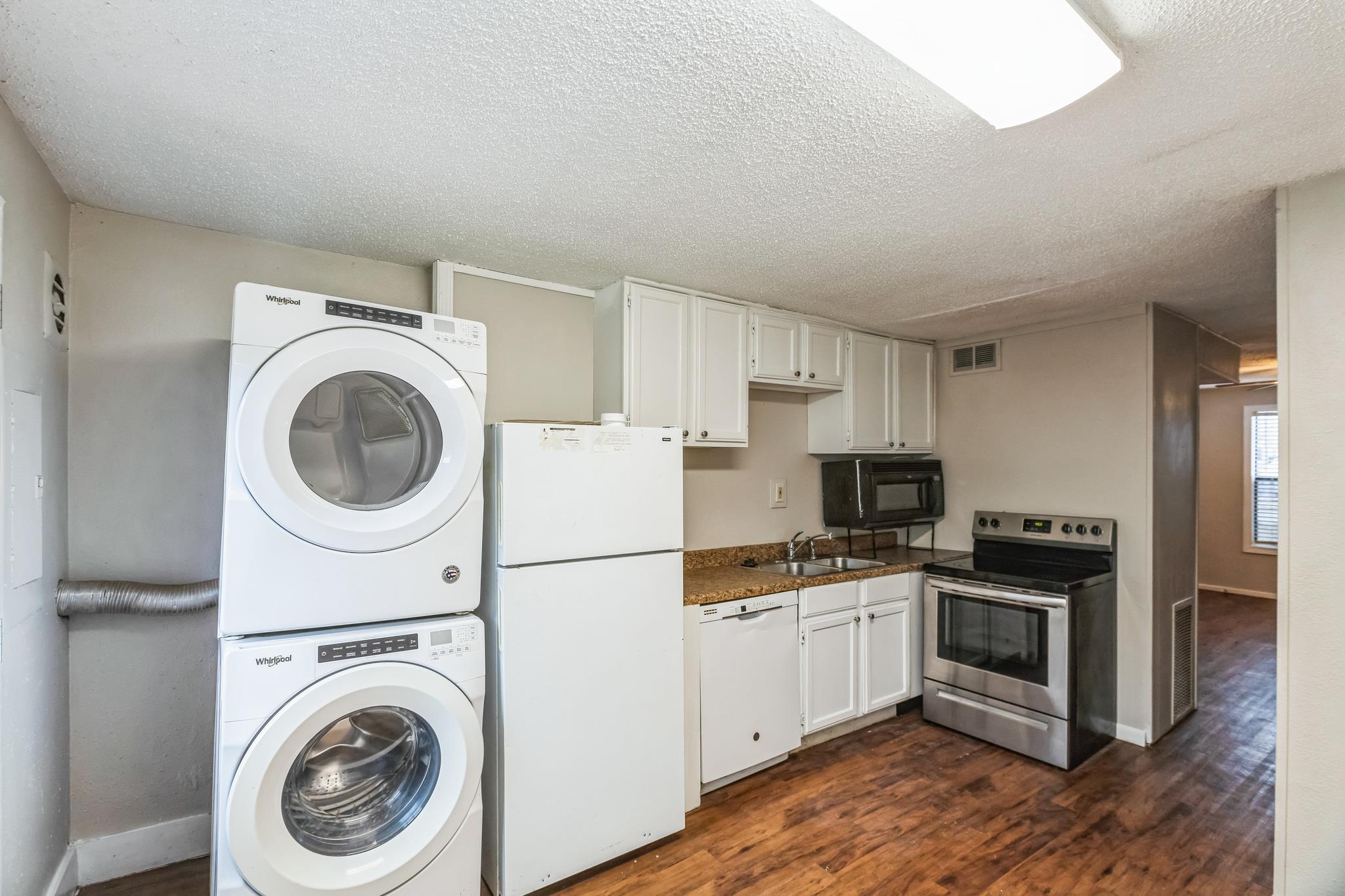 20600 Bonanza St # 4, Lago Vista, TX 78645