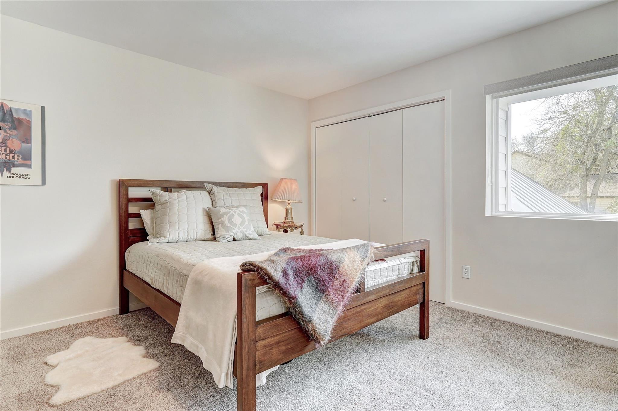 6 Sugar Creek Dr, West Lake Hills, TX 78746