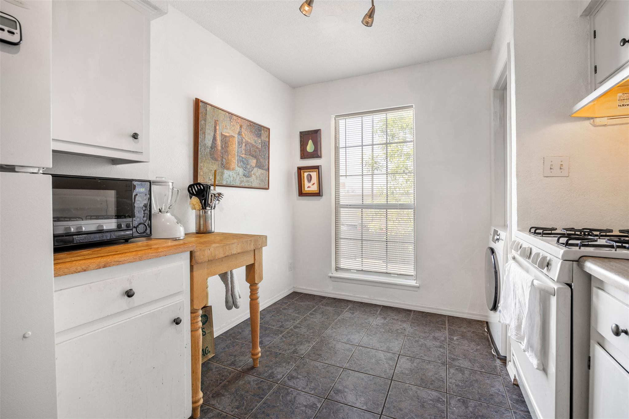 2425 Ashdale Dr # 47, Austin, TX 78757