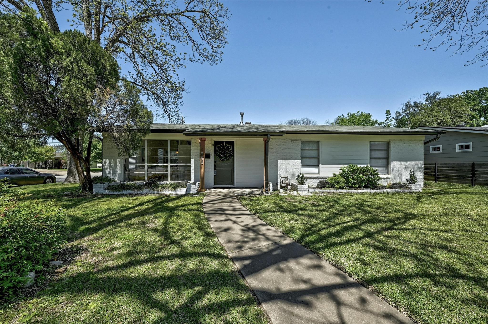 1906 Morrow St, Austin, TX 78757