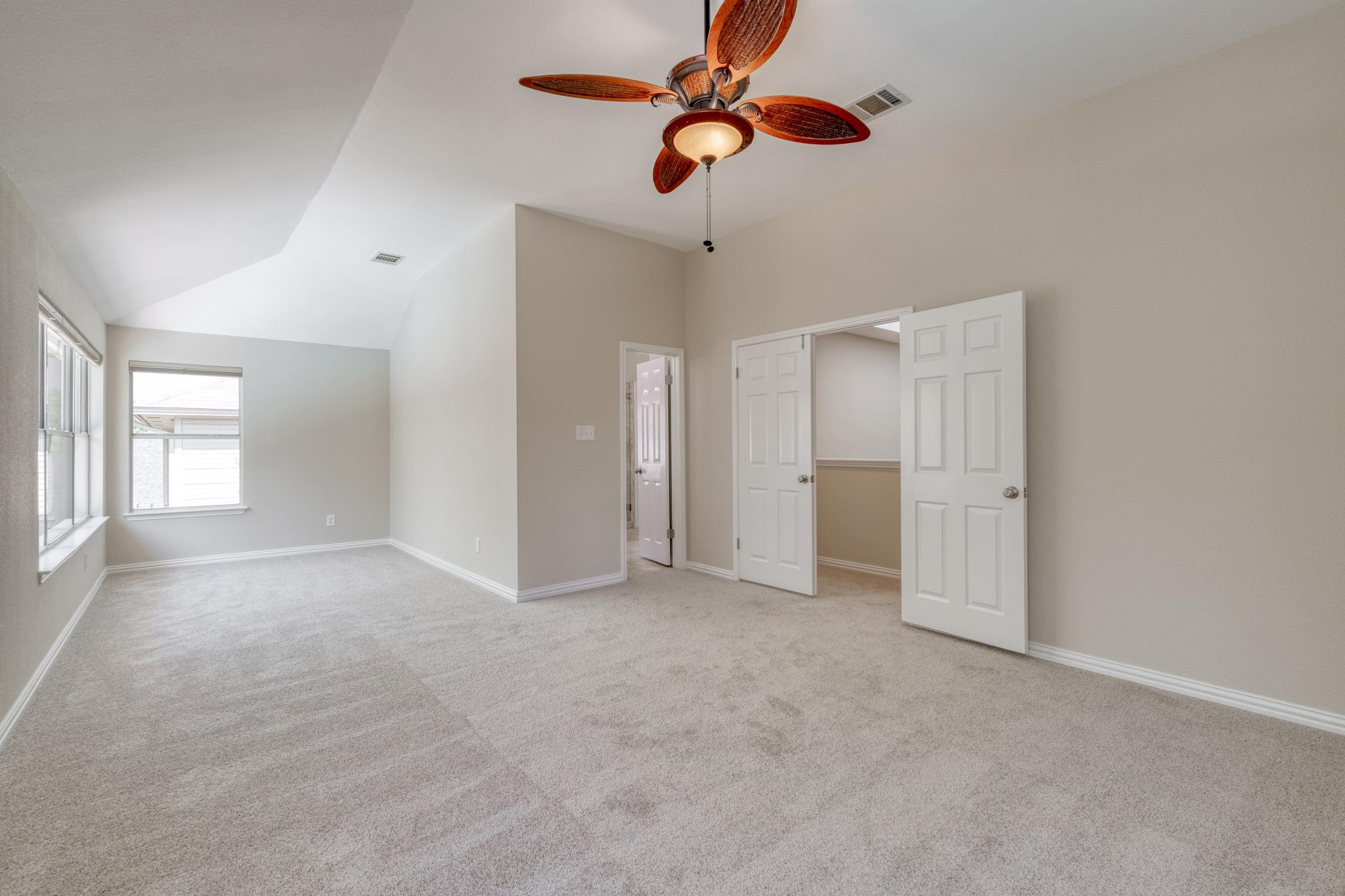 1202 Oakwood Blvd, Round Rock, TX 78681