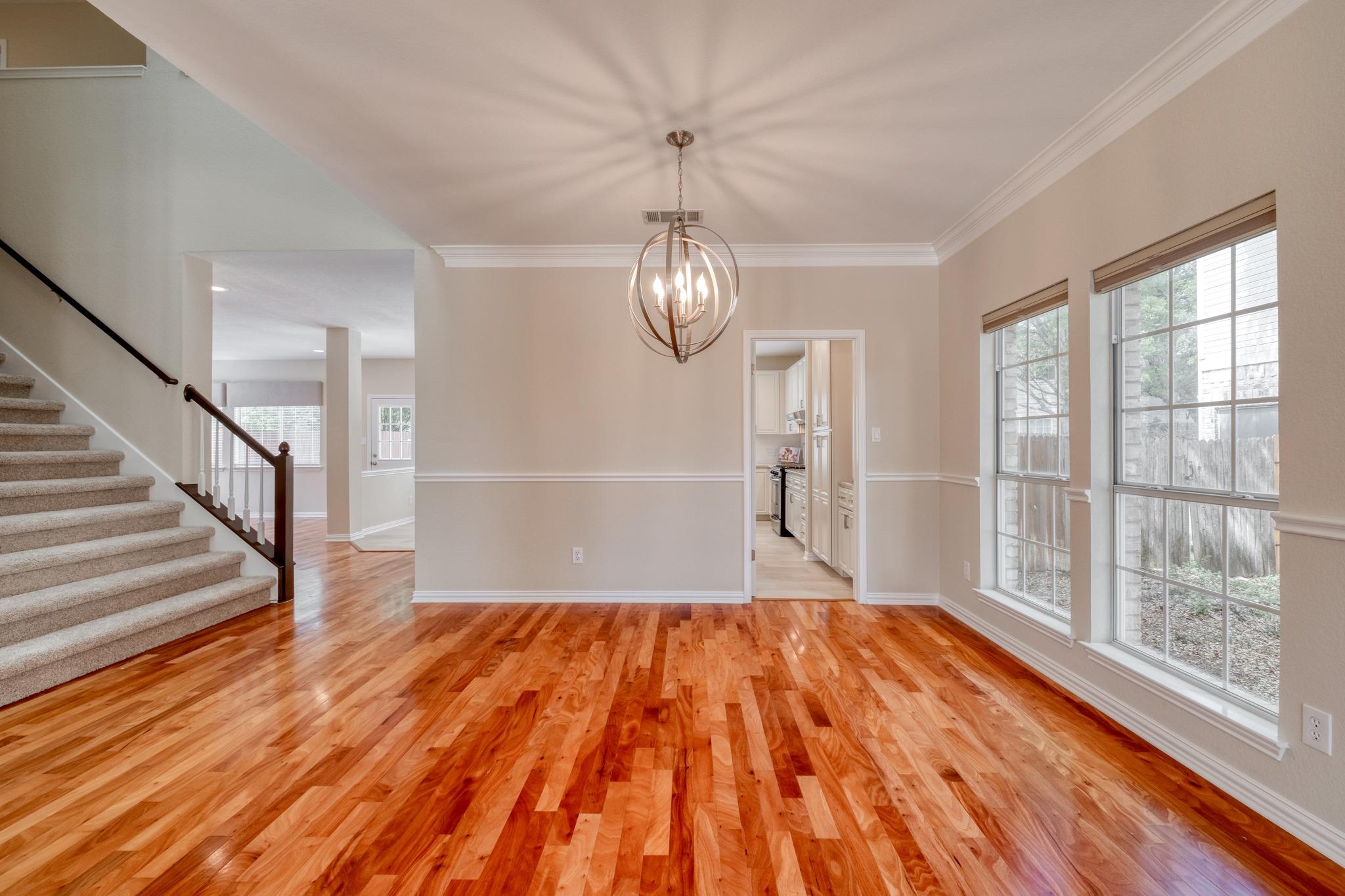 1202 Oakwood Blvd, Round Rock, TX 78681