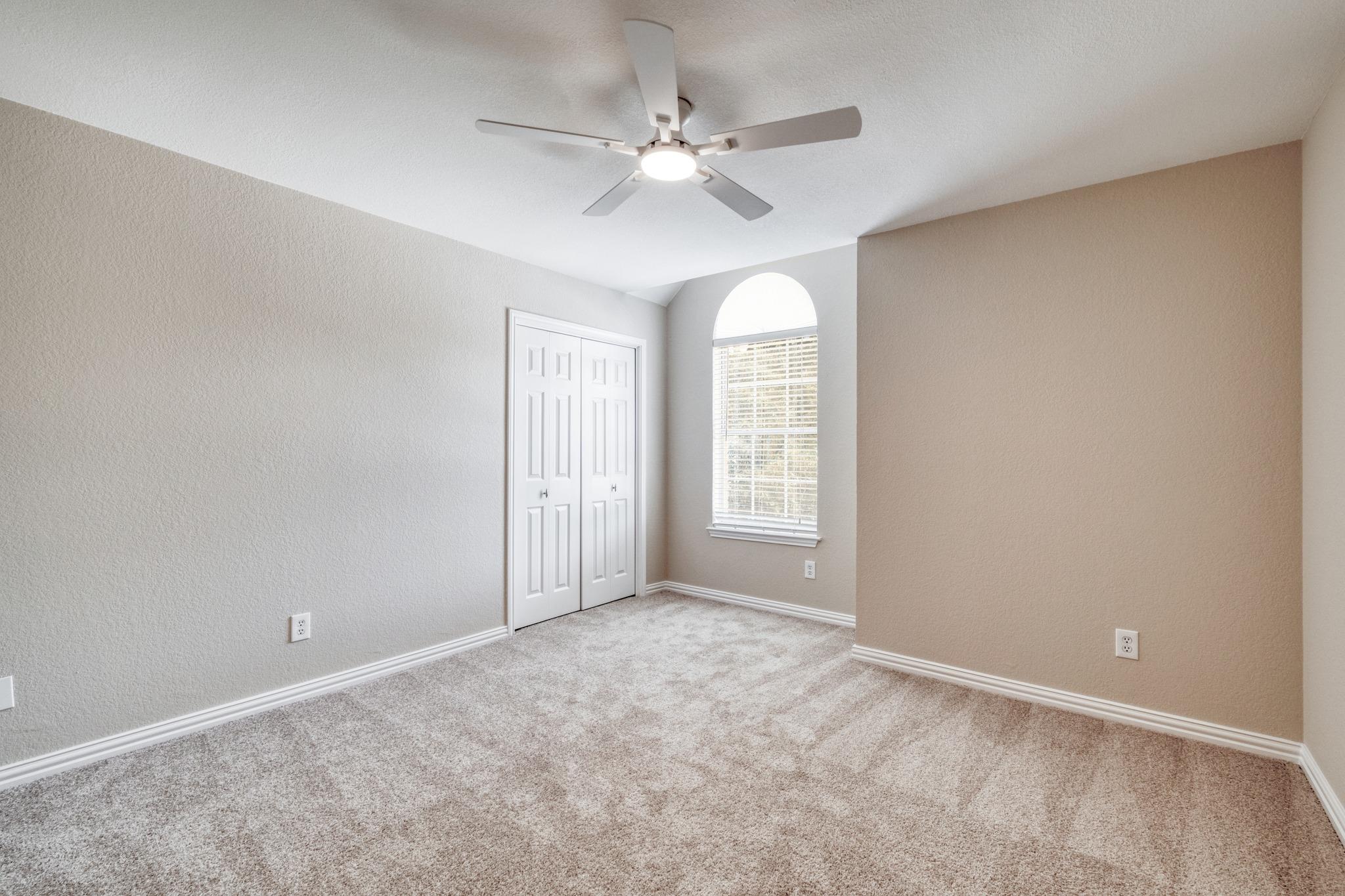 1202 Oakwood Blvd, Round Rock, TX 78681