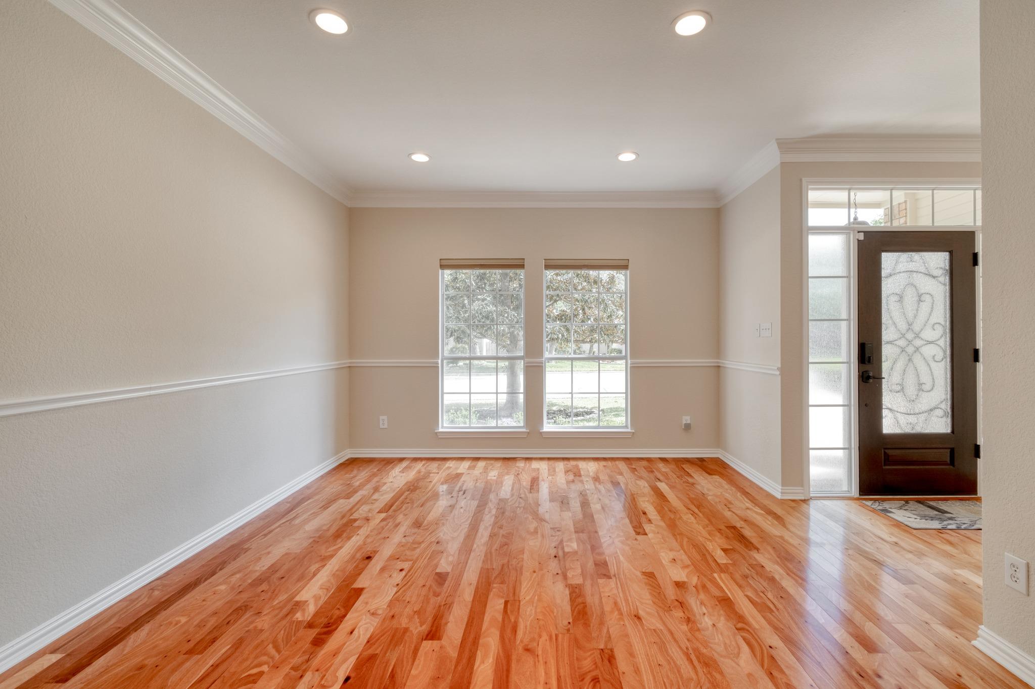 1202 Oakwood Blvd, Round Rock, TX 78681