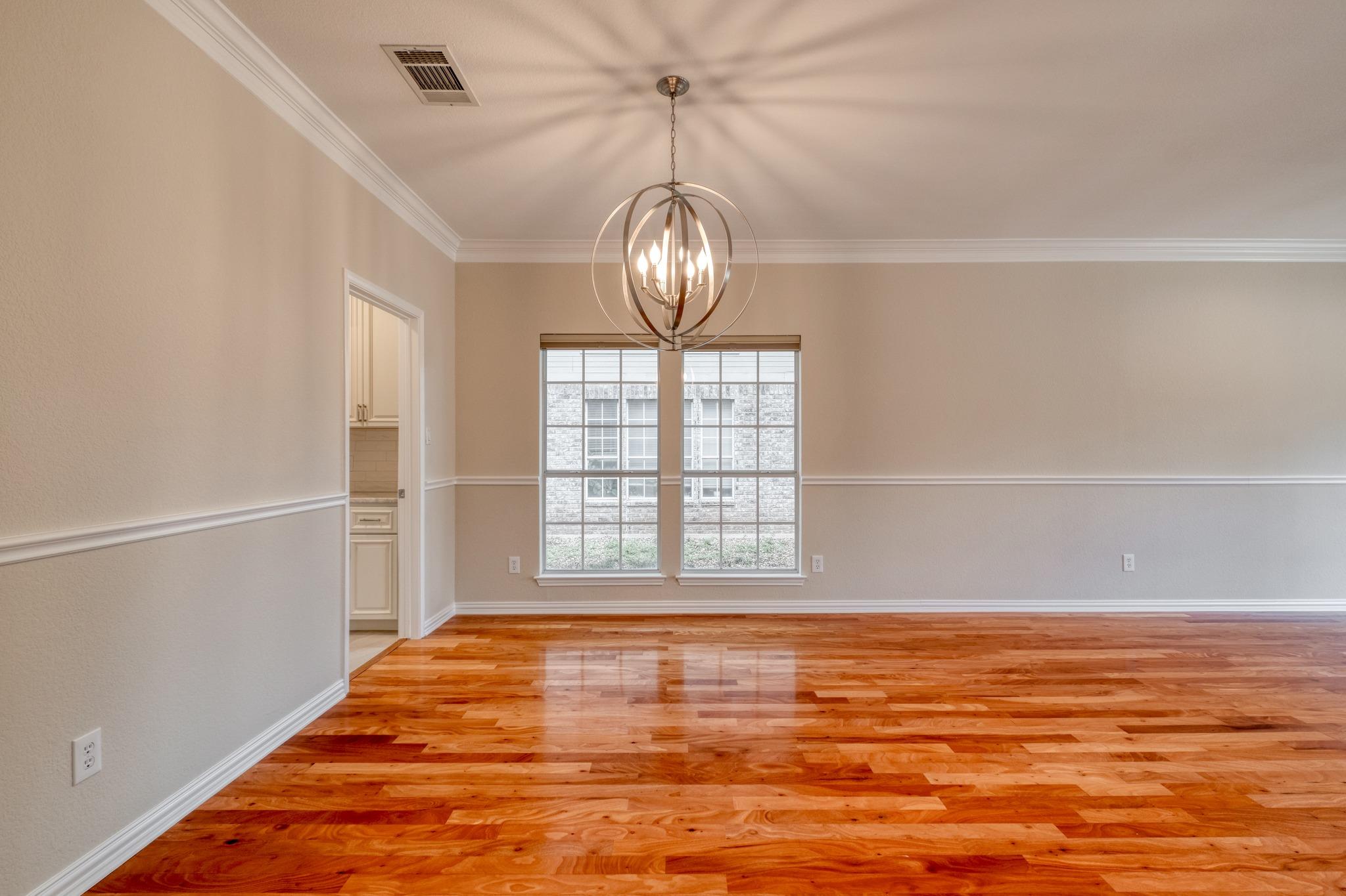 1202 Oakwood Blvd, Round Rock, TX 78681