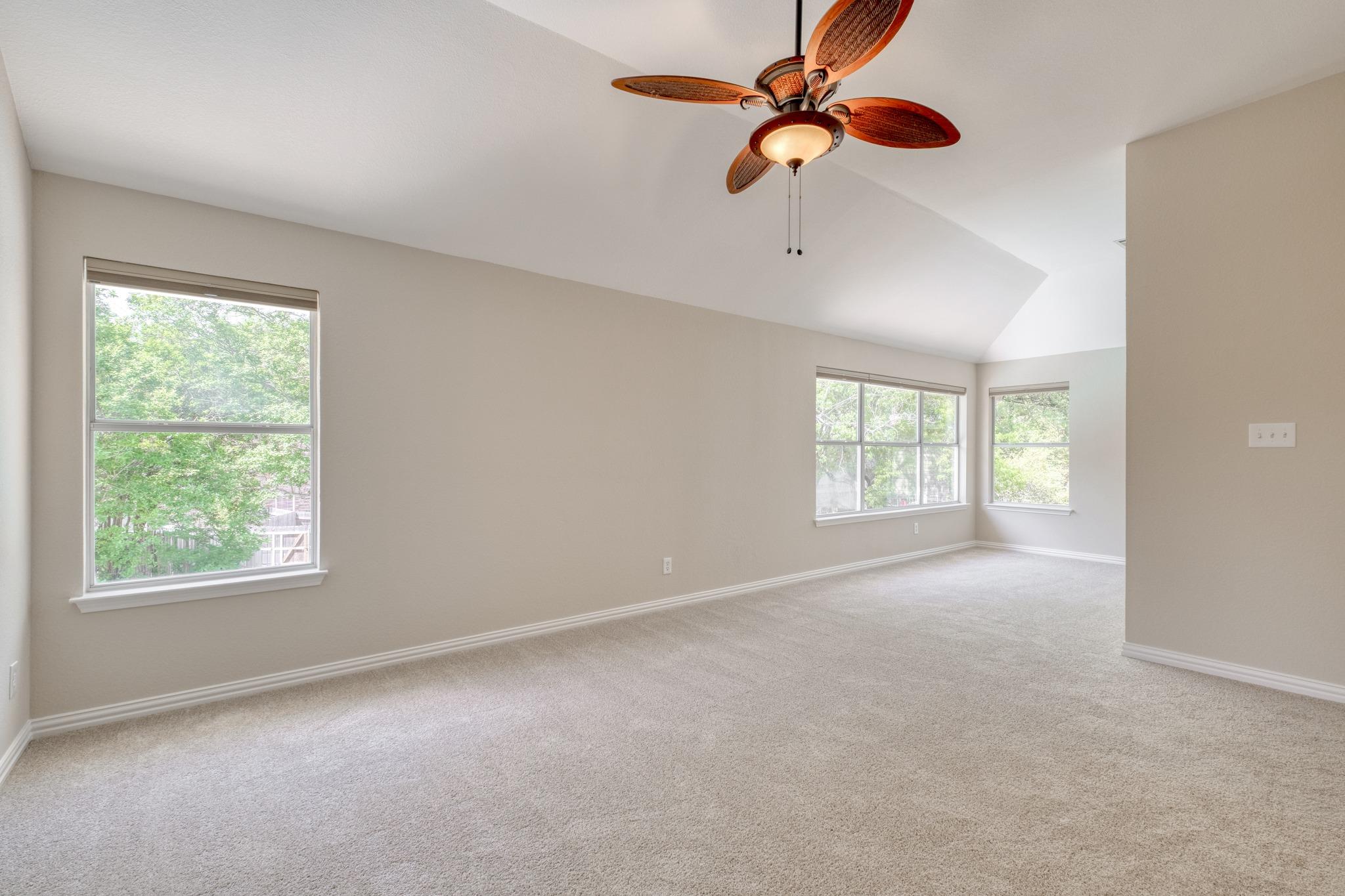 1202 Oakwood Blvd, Round Rock, TX 78681