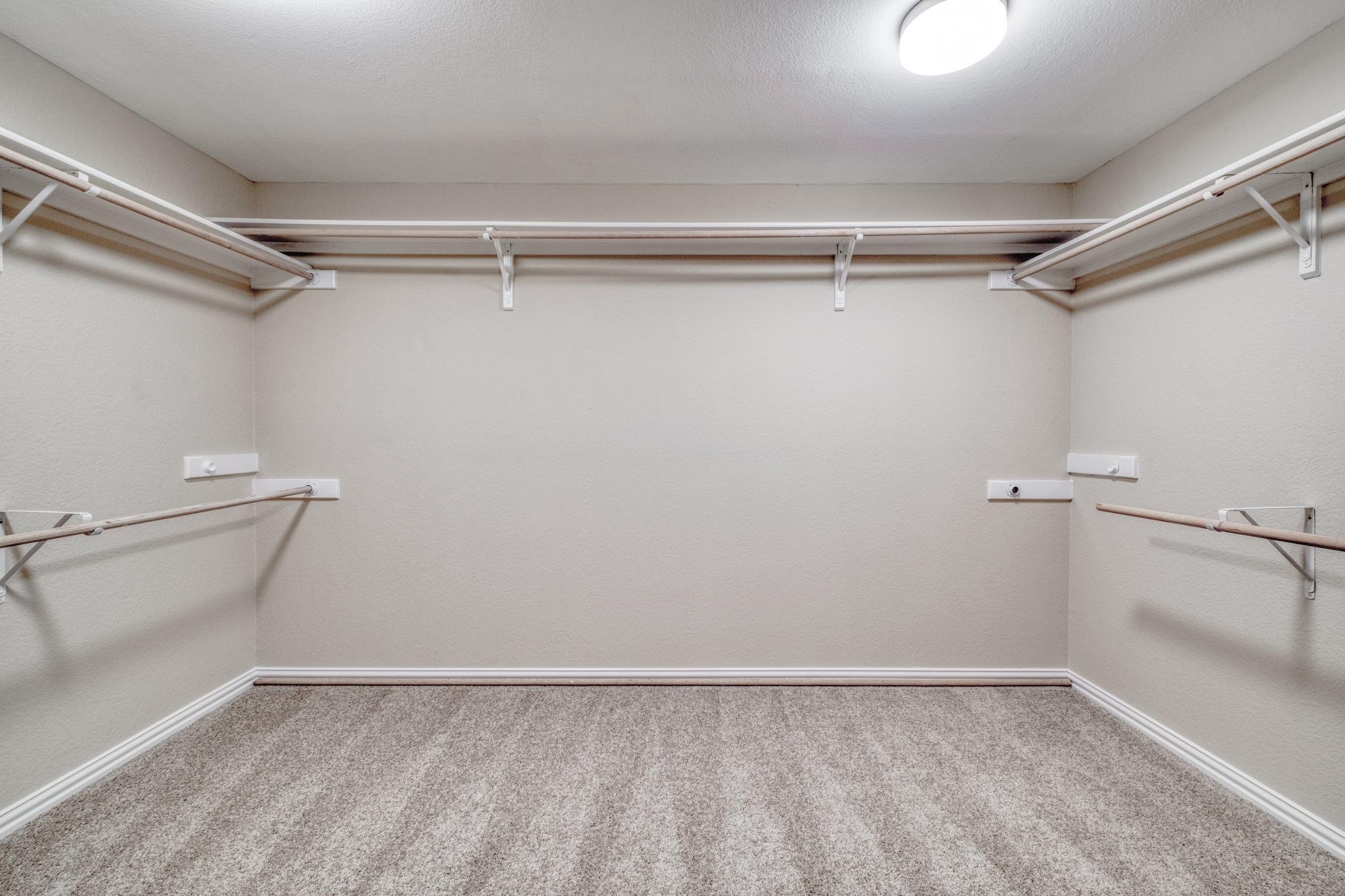 1202 Oakwood Blvd, Round Rock, TX 78681