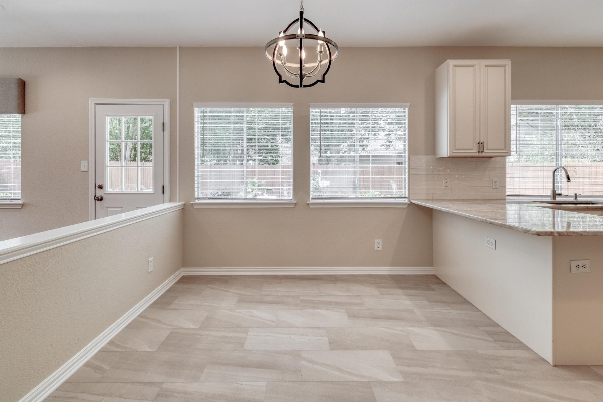 1202 Oakwood Blvd, Round Rock, TX 78681