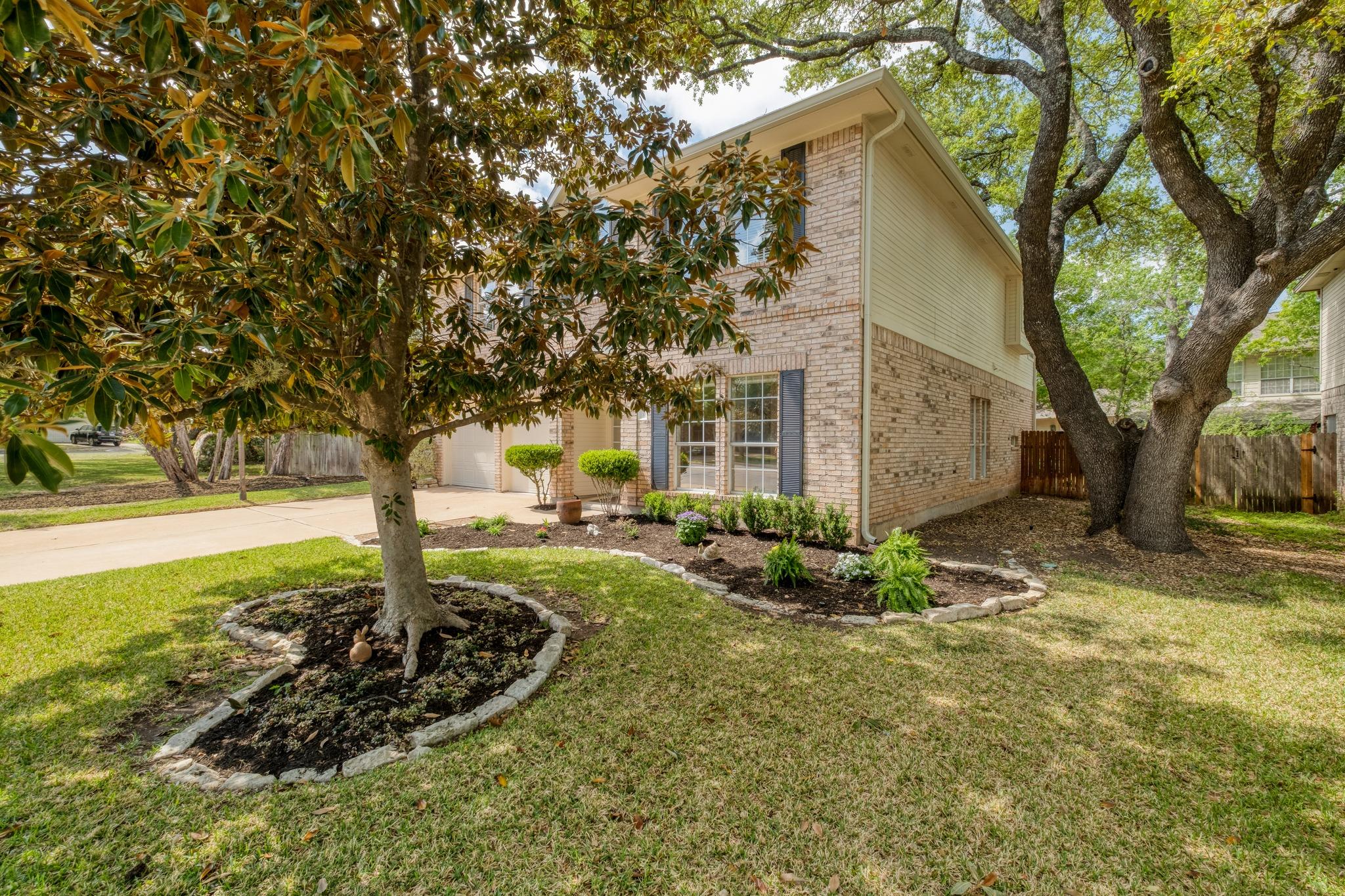 1202 Oakwood Blvd, Round Rock, TX 78681
