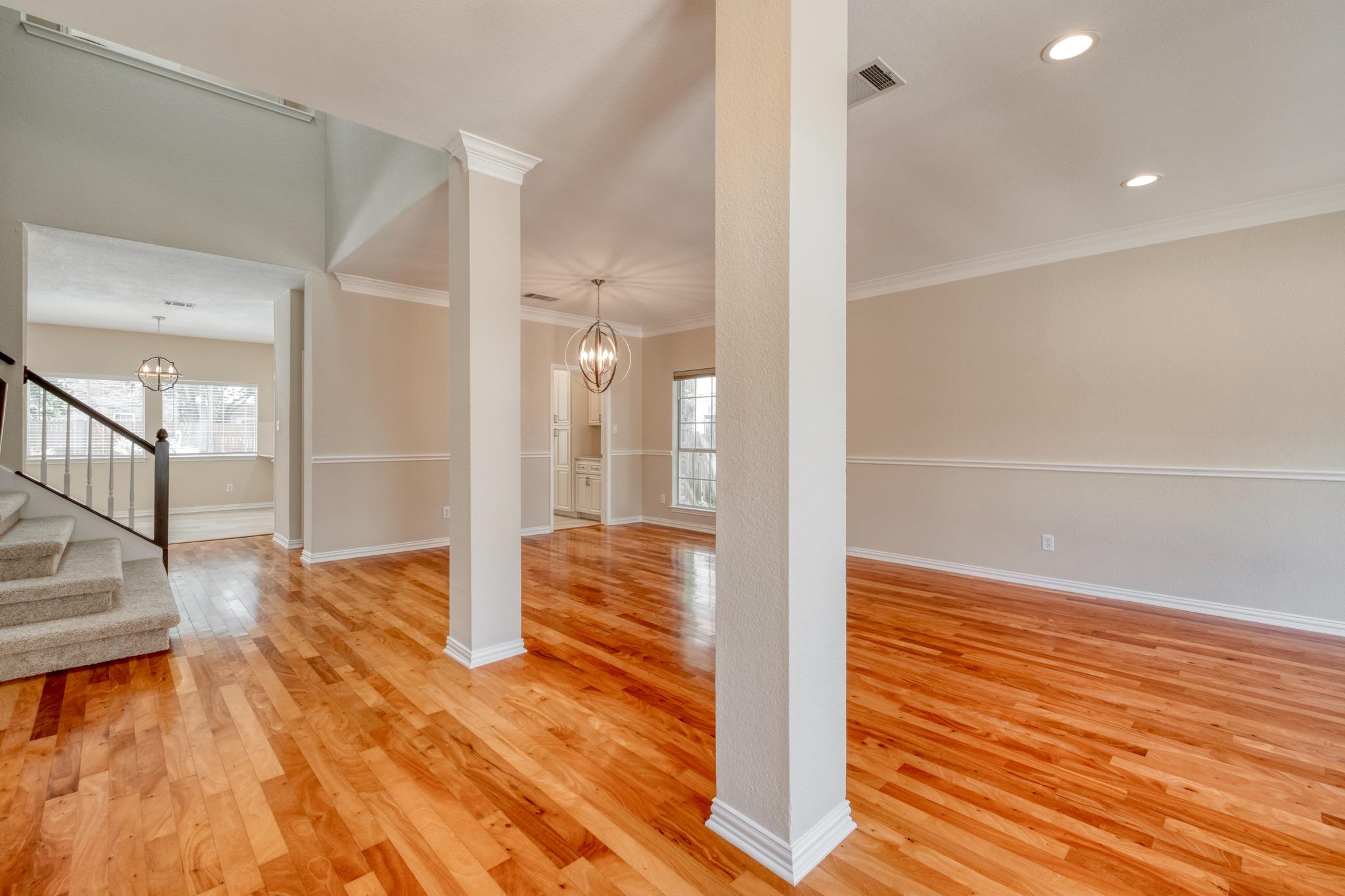 1202 Oakwood Blvd, Round Rock, TX 78681