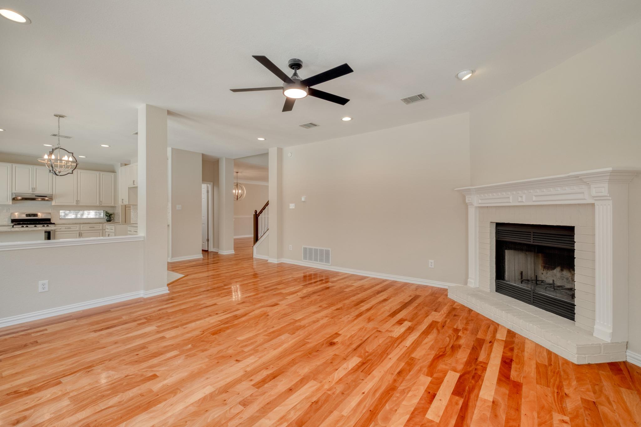 1202 Oakwood Blvd, Round Rock, TX 78681