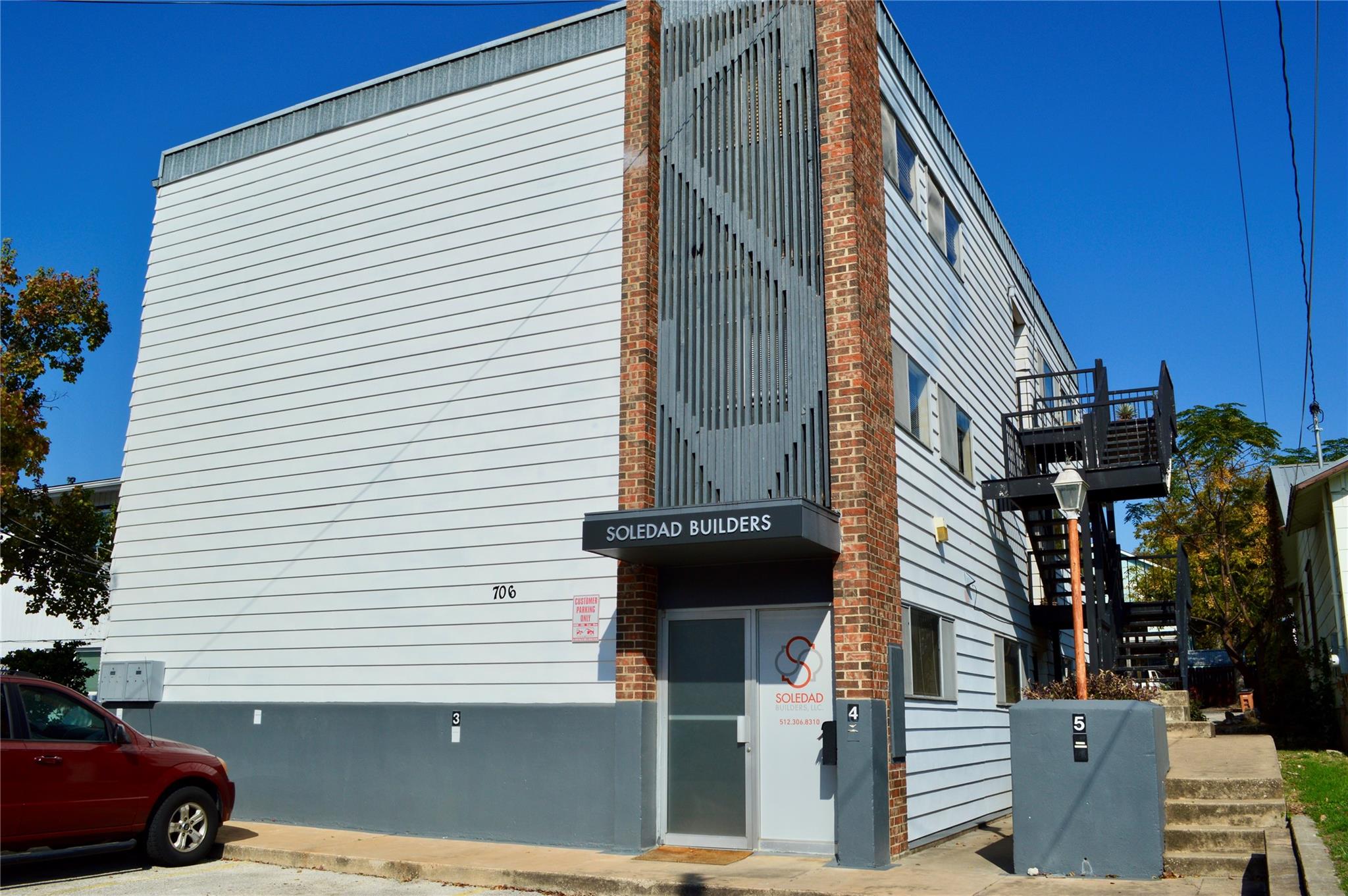 706 W 34th St # 201, Austin, TX 78705