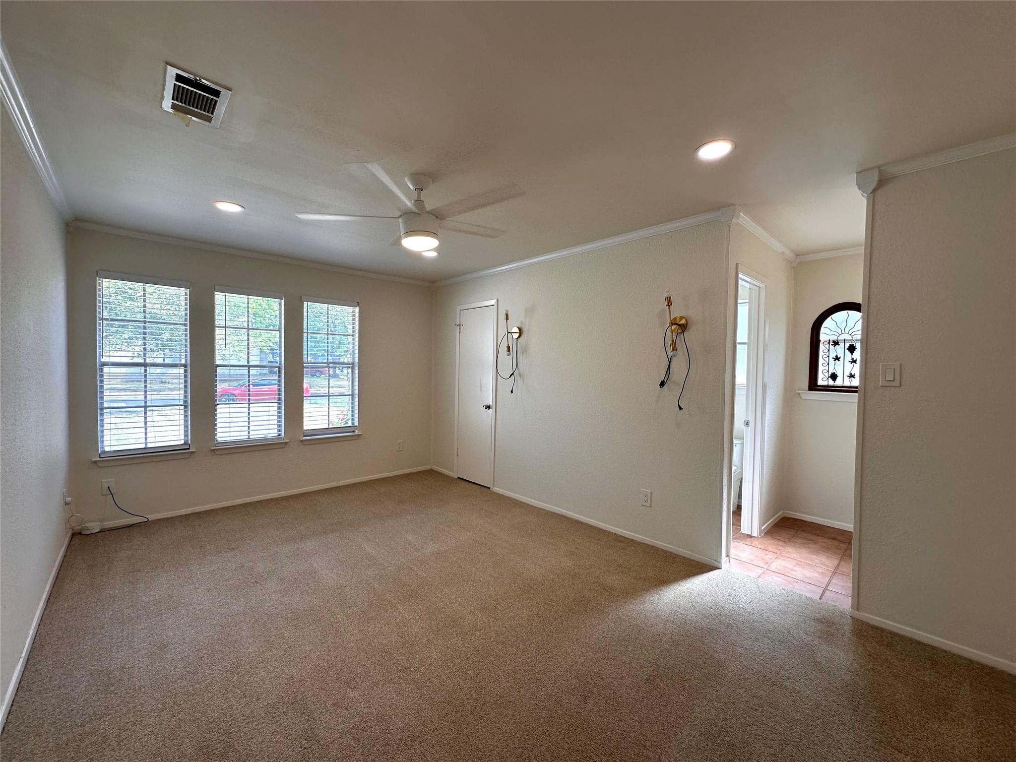 2711 Wilcrest Dr, Austin, TX 78748