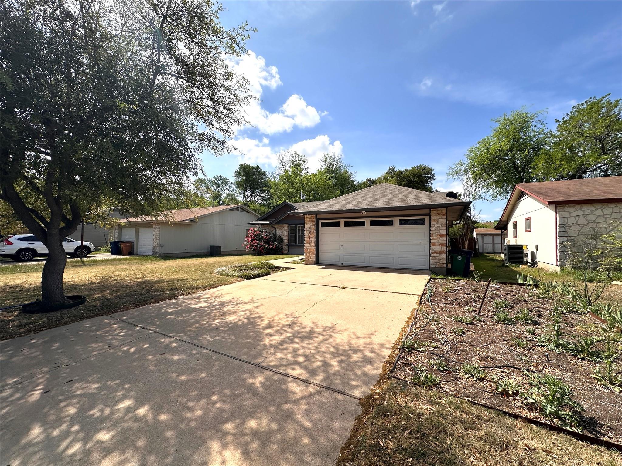 2711 Wilcrest Dr, Austin, TX 78748