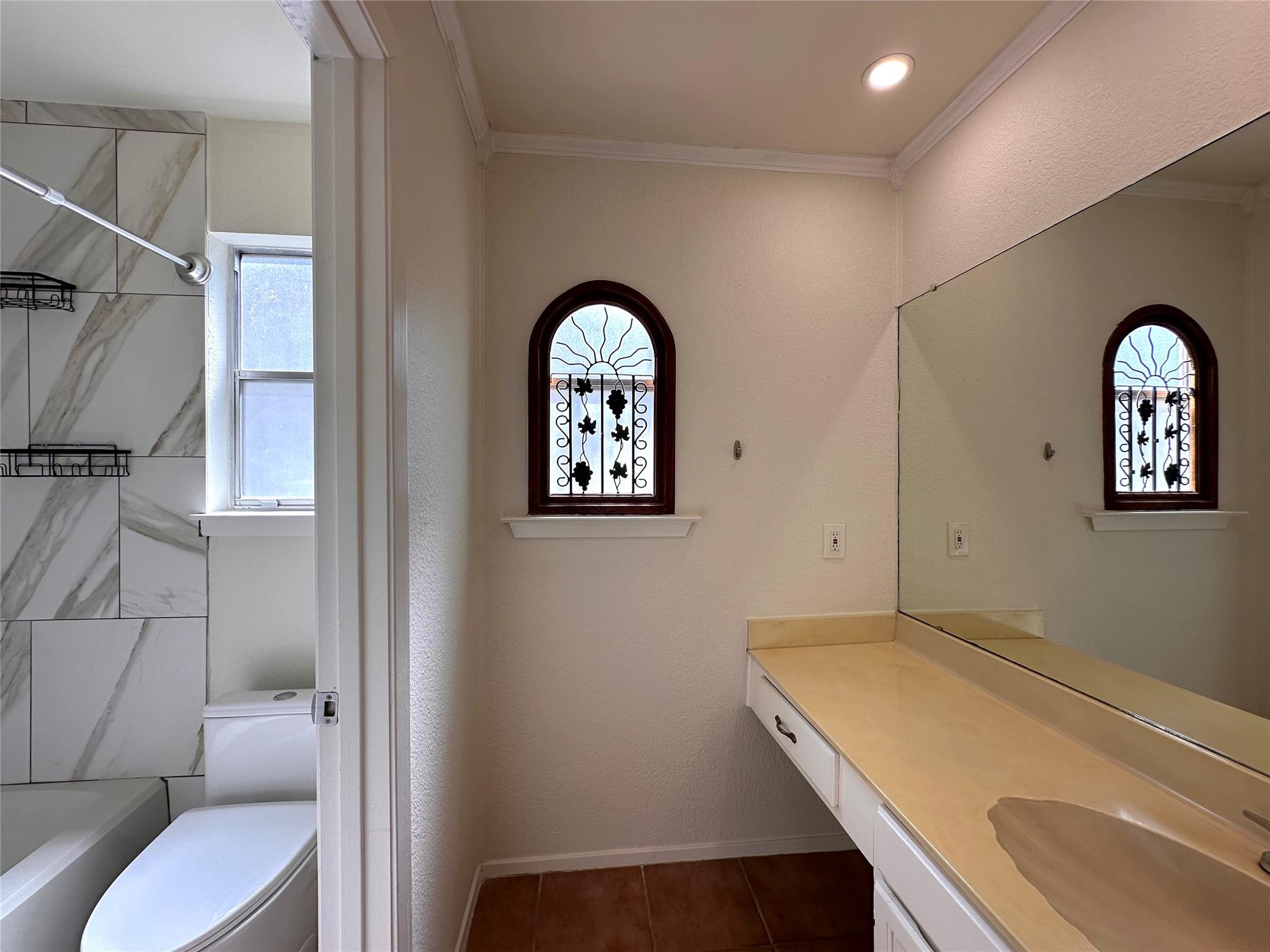 2711 Wilcrest Dr, Austin, TX 78748