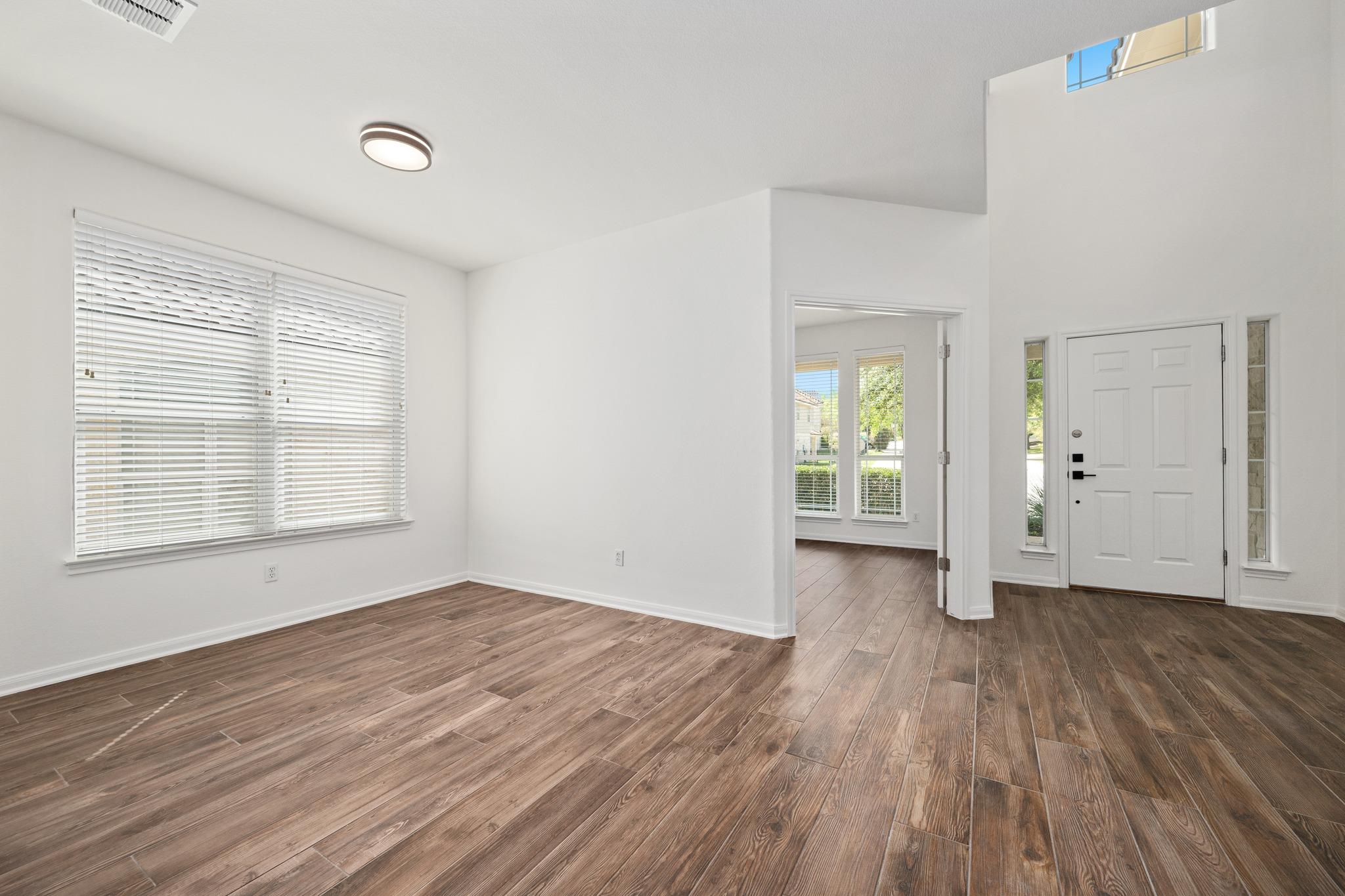 14324 Broadwinged Hawk Dr, Austin, TX 78738