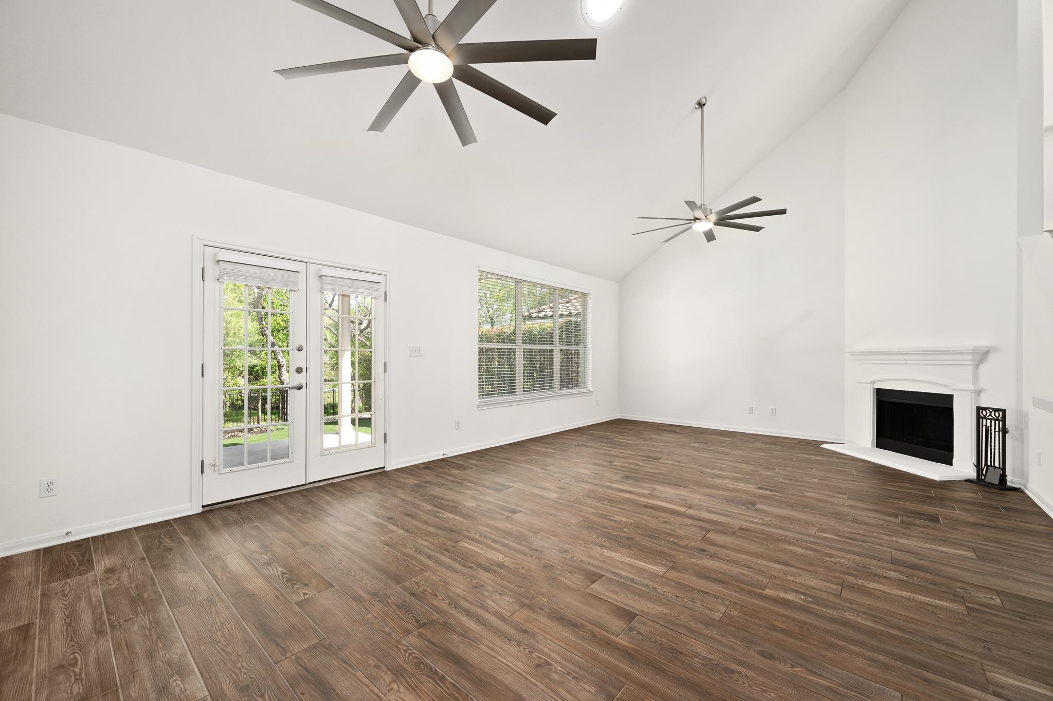 14324 Broadwinged Hawk Dr, Austin, TX 78738