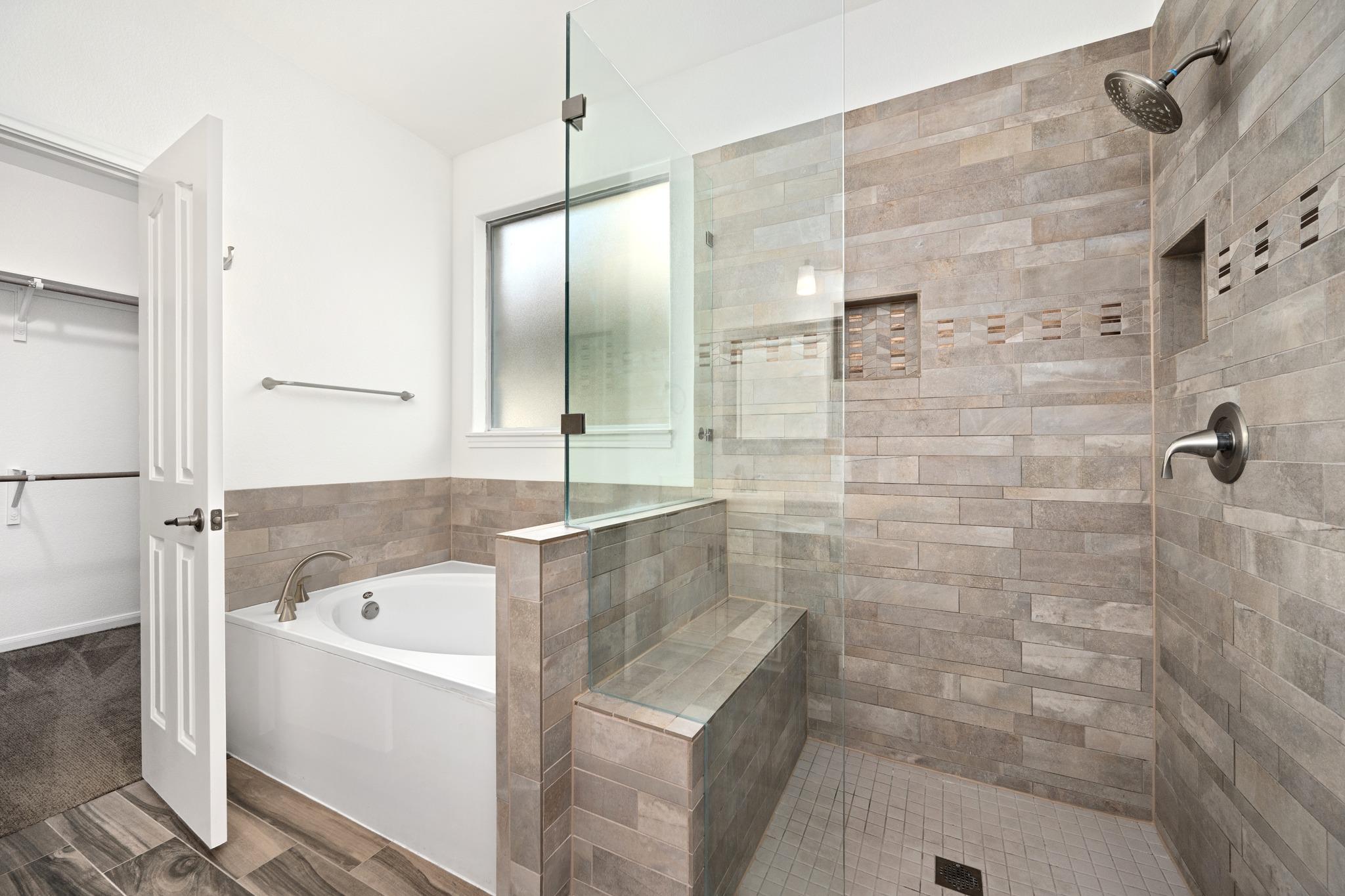 14324 Broadwinged Hawk Dr, Austin, TX 78738