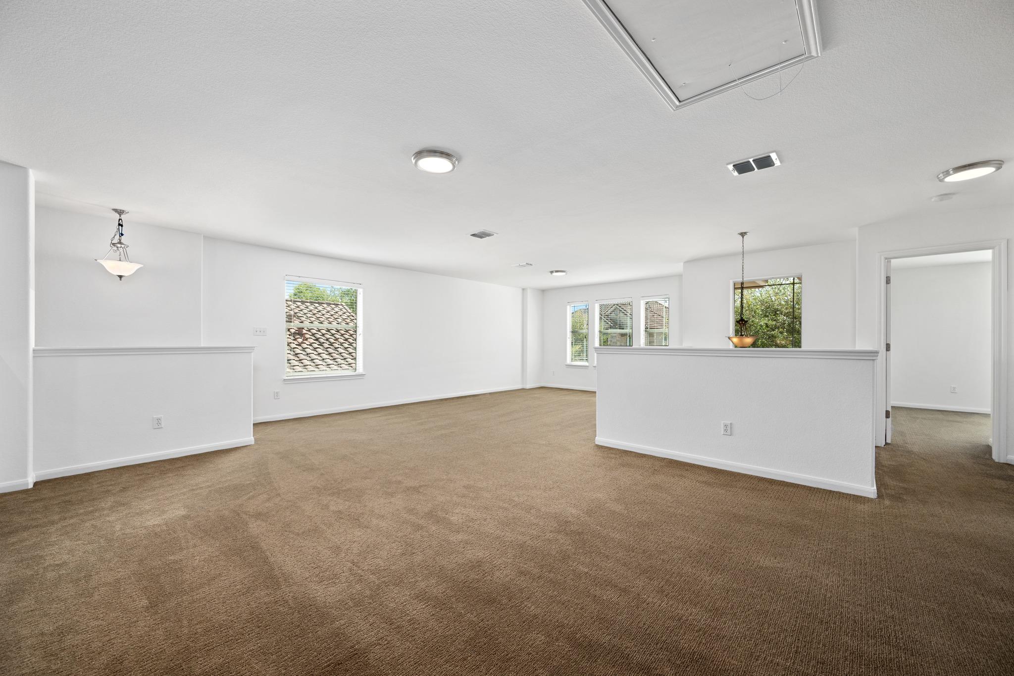 14324 Broadwinged Hawk Dr, Austin, TX 78738