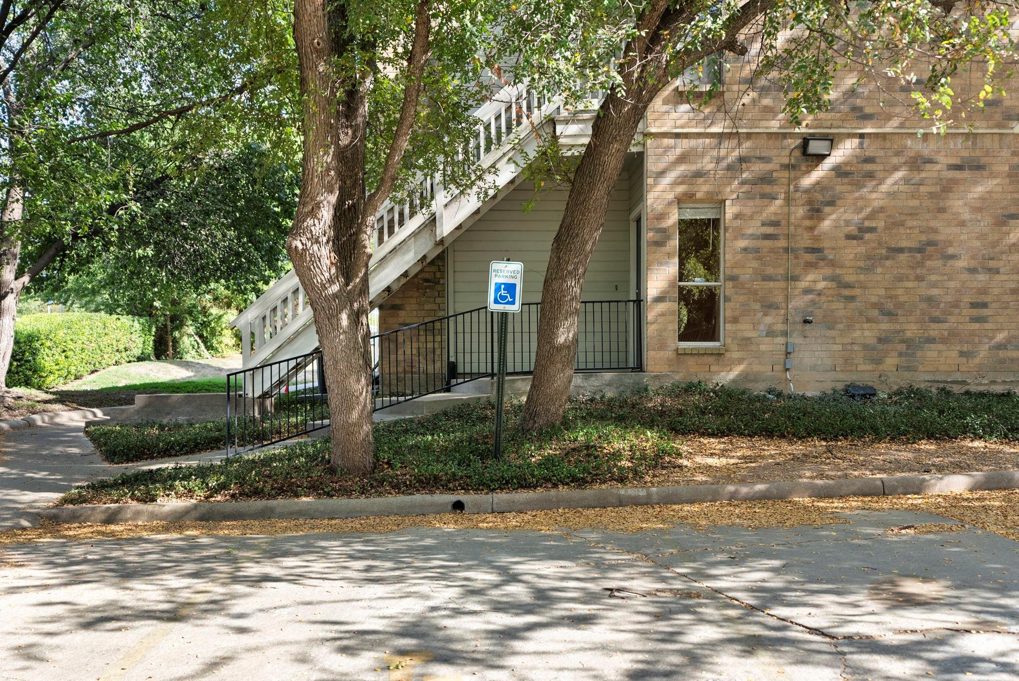 2450 Wickersham Ln # 109, Austin, TX 78741