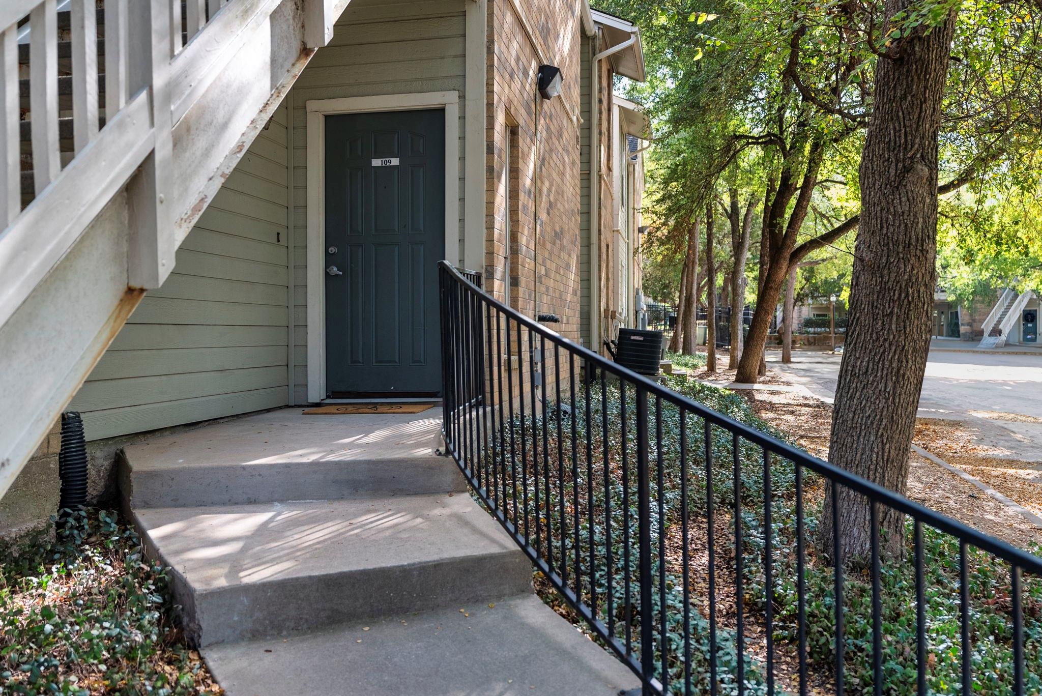 2450 Wickersham Ln # 109, Austin, TX 78741