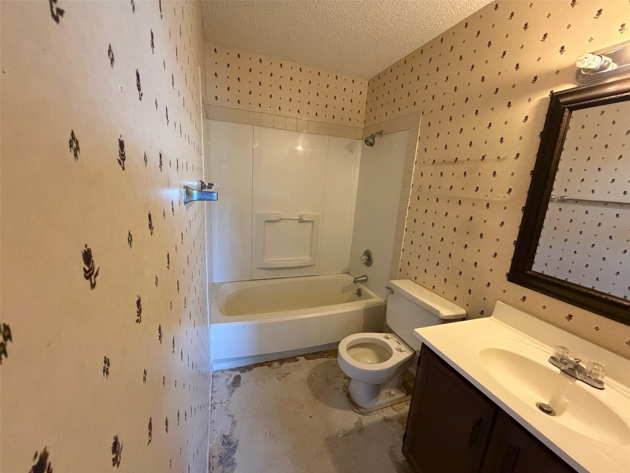 300 Poker Chip # 12, Horseshoe Bay, TX 78657