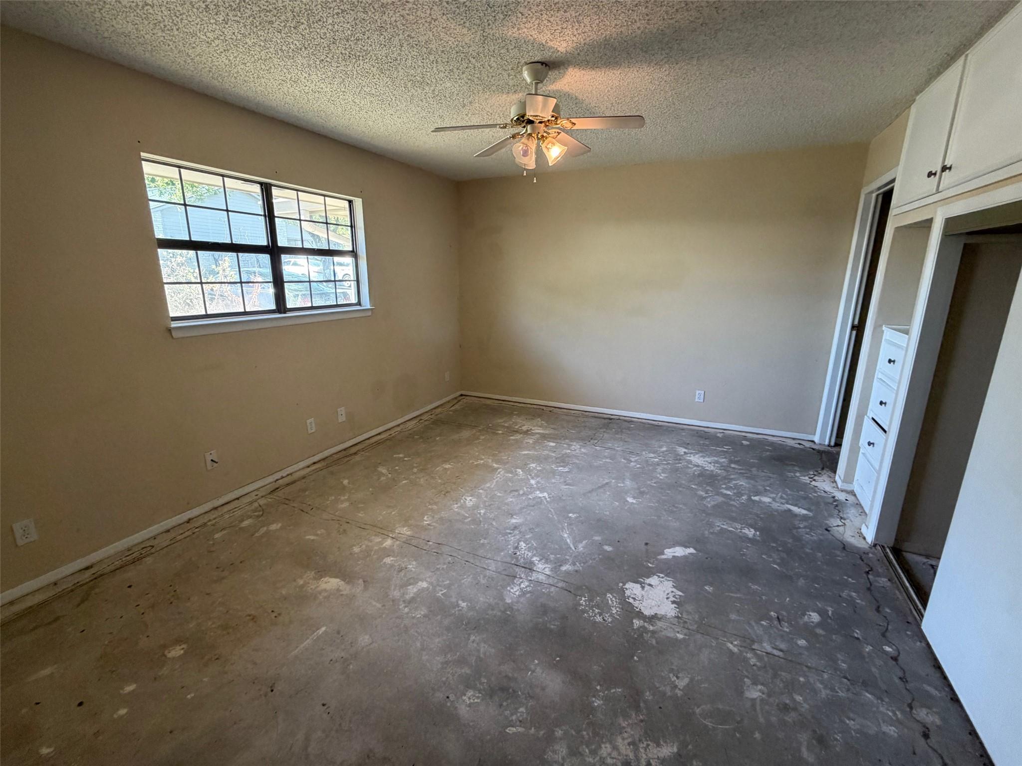 300 Poker Chip # 12, Horseshoe Bay, TX 78657