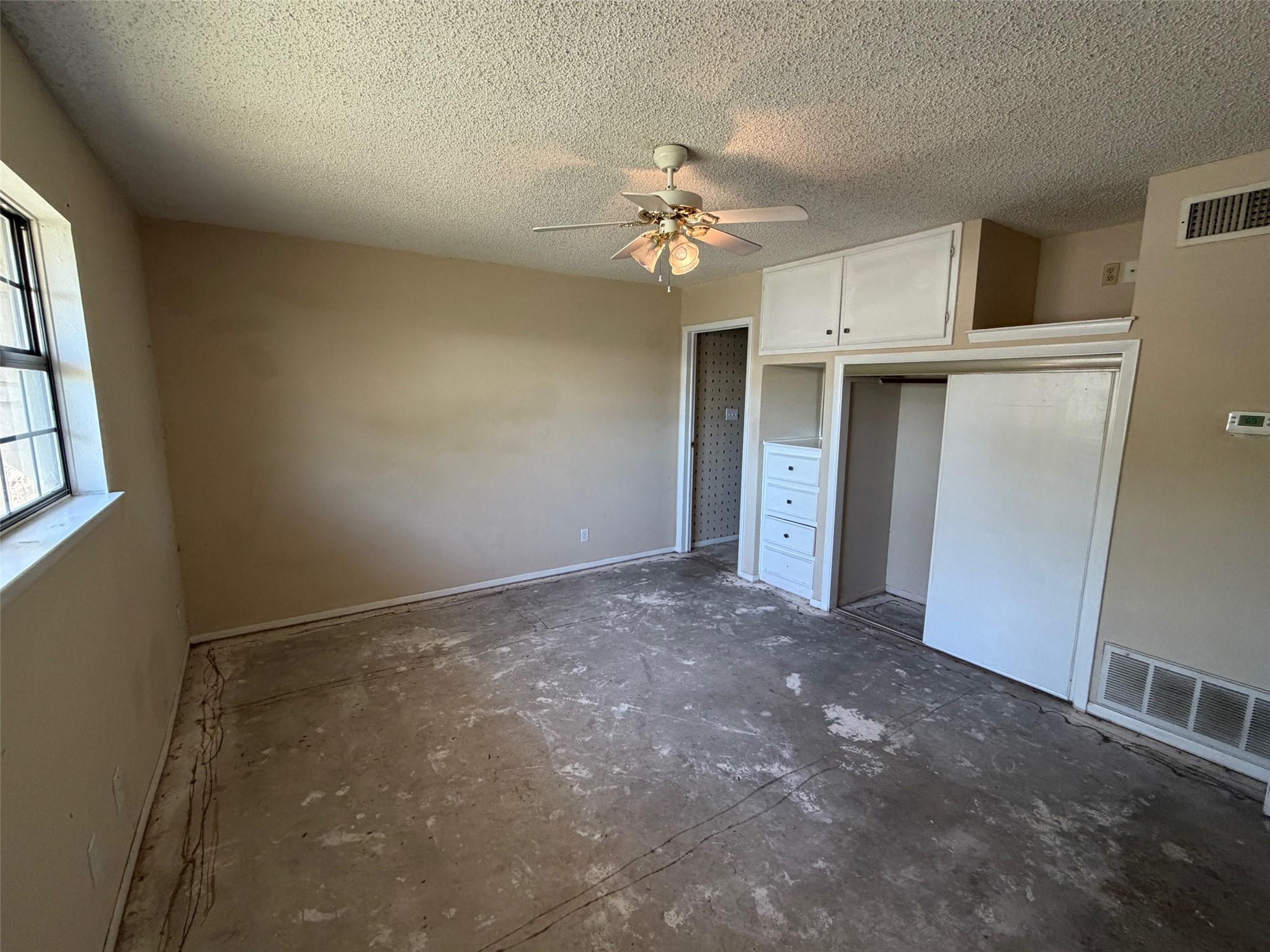 300 Poker Chip # 12, Horseshoe Bay, TX 78657