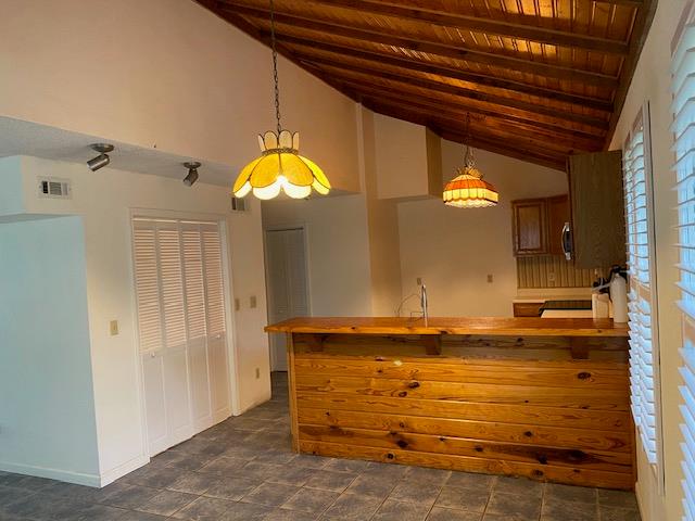 522 Circle Dr, Sunrise Beach, TX 78643