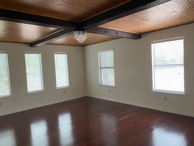 522 Circle Dr, Sunrise Beach, TX 78643