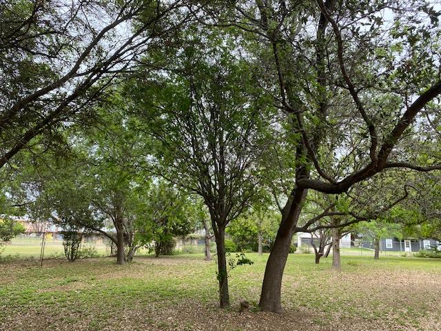 522 Circle Dr, Sunrise Beach, TX 78643