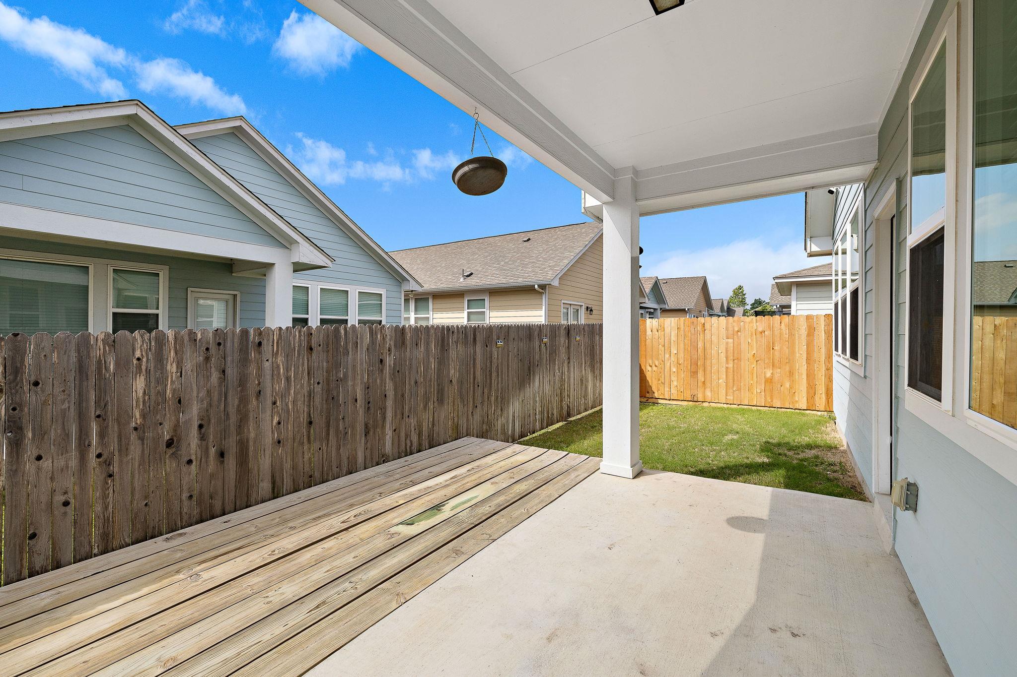 316 E Broade St, Leander, TX 78641