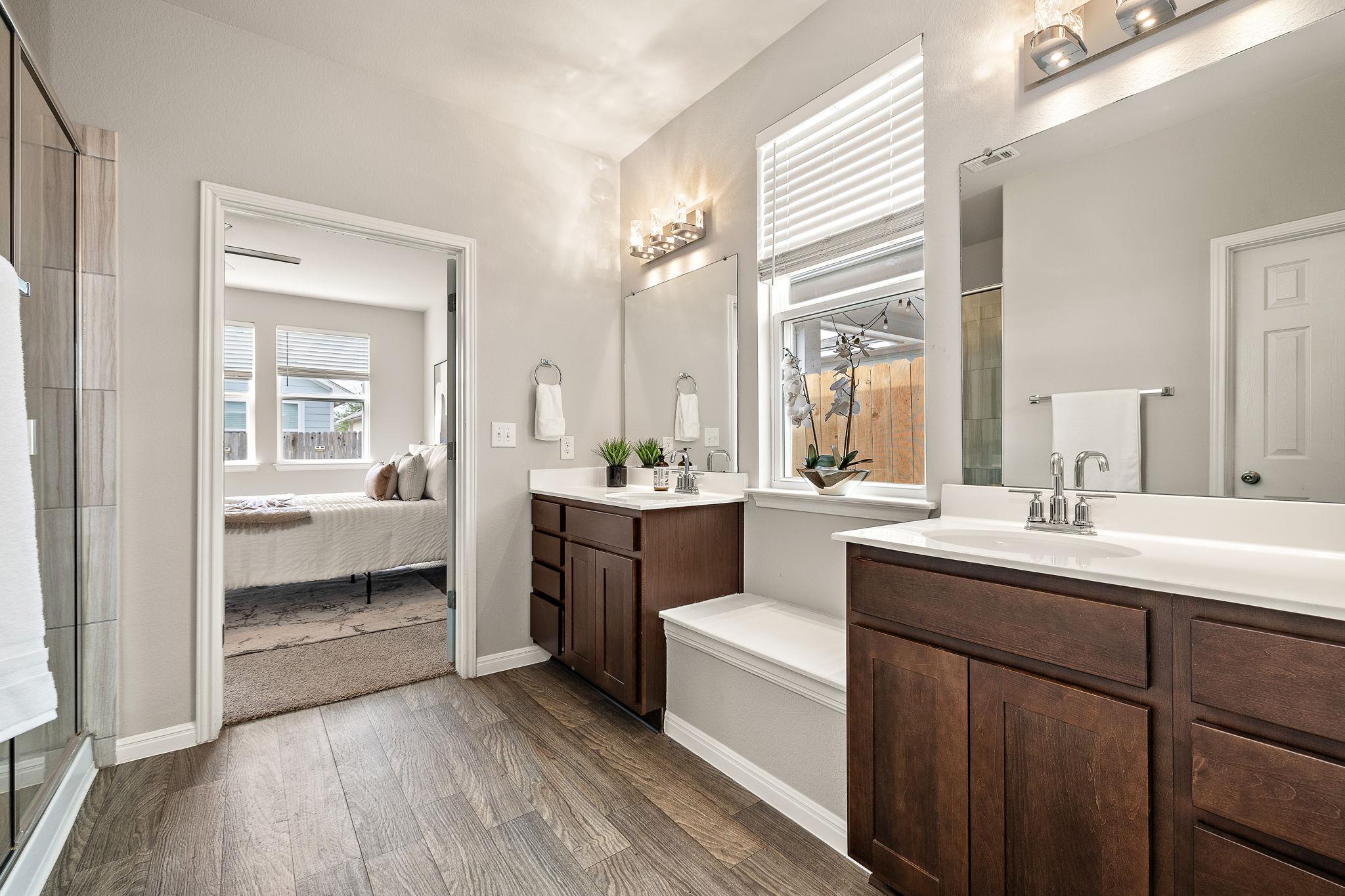 316 E Broade St, Leander, TX 78641