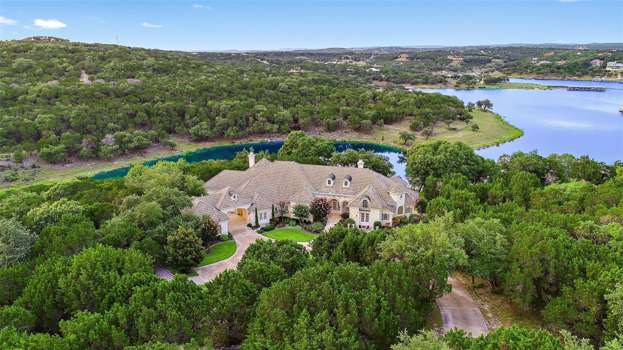 601 S Angel Light Dr, Spicewood, TX 78669