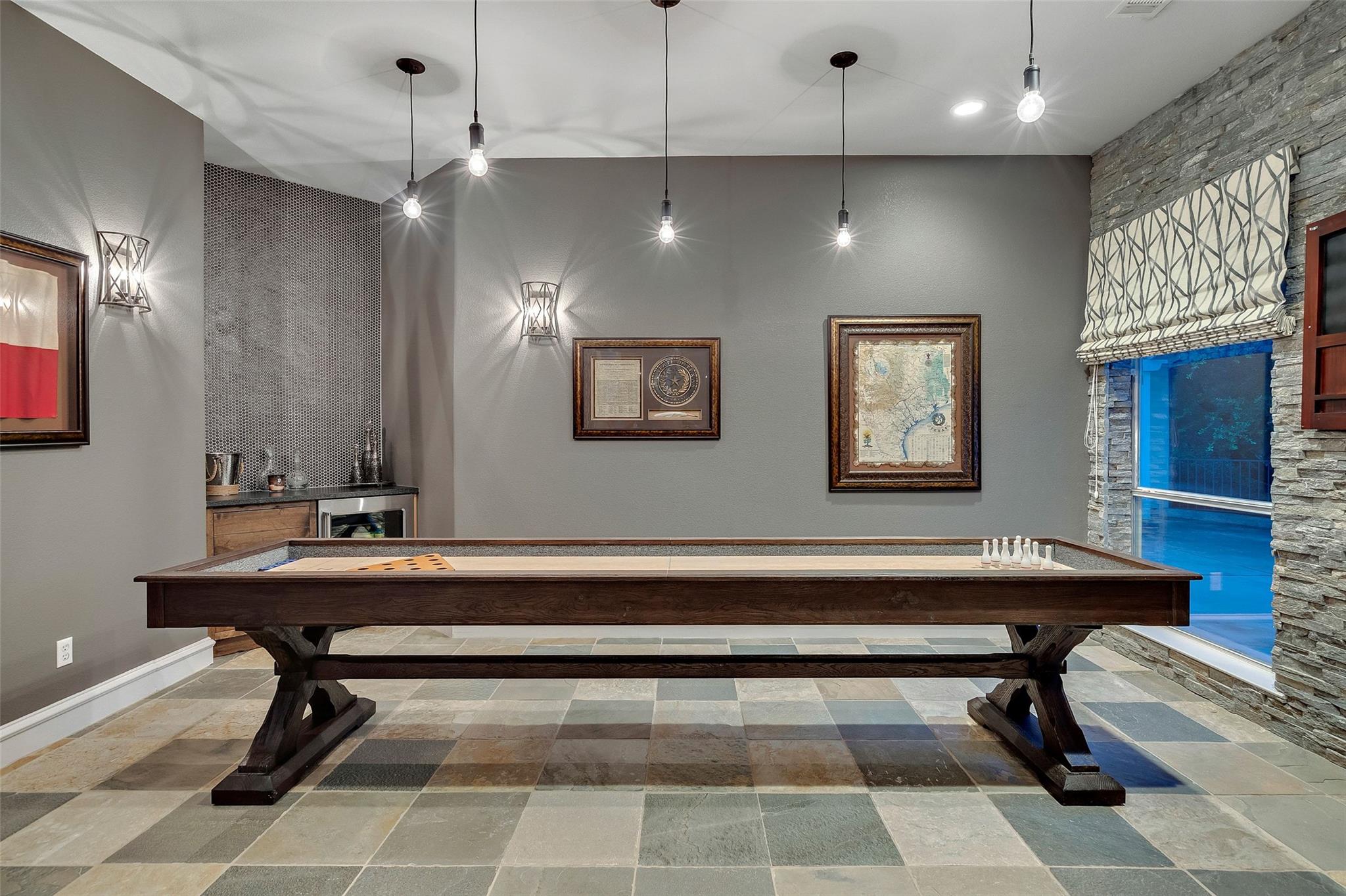 601 S Angel Light Dr, Spicewood, TX 78669